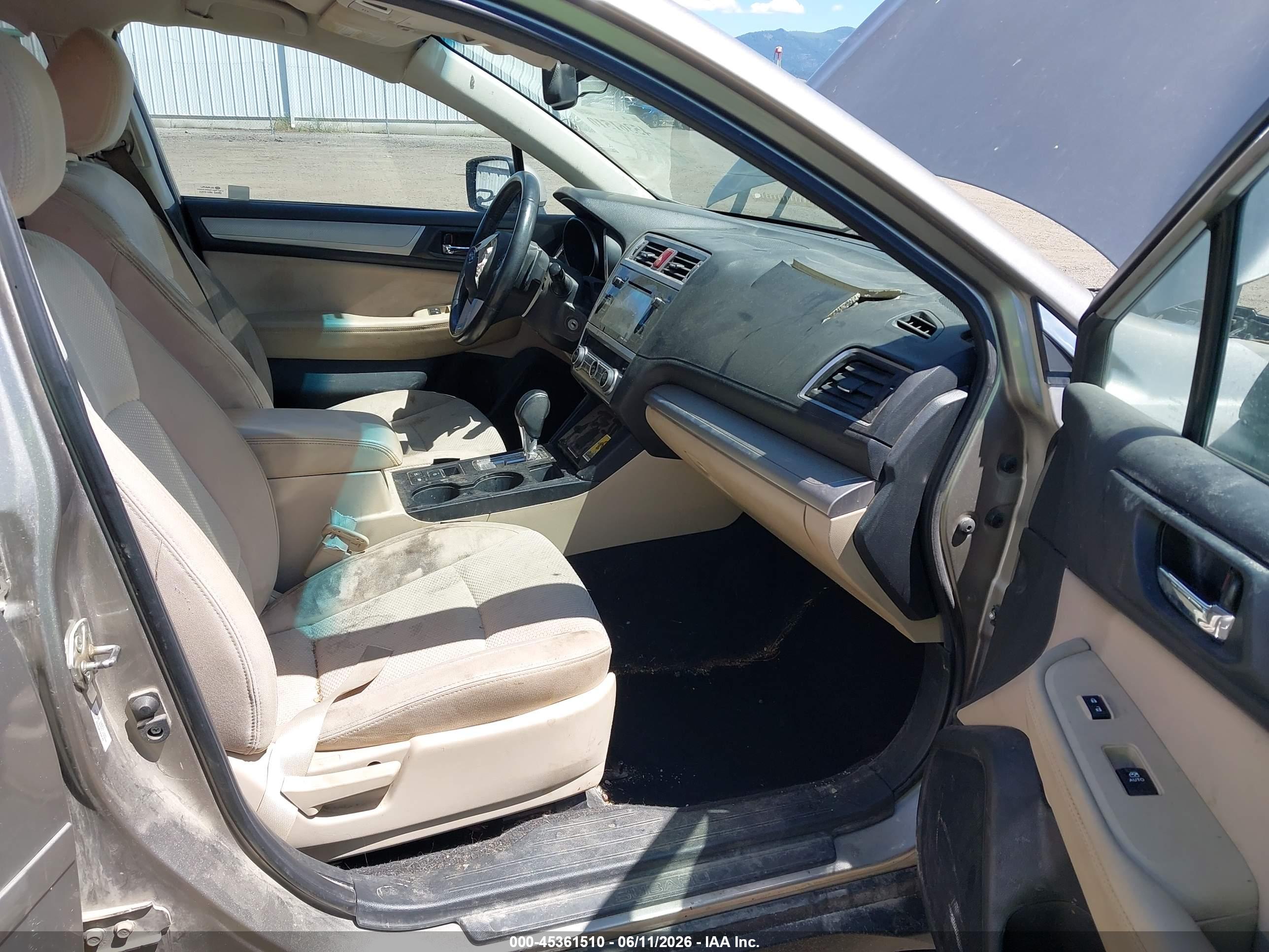 SUBARU OUTBACK image 5