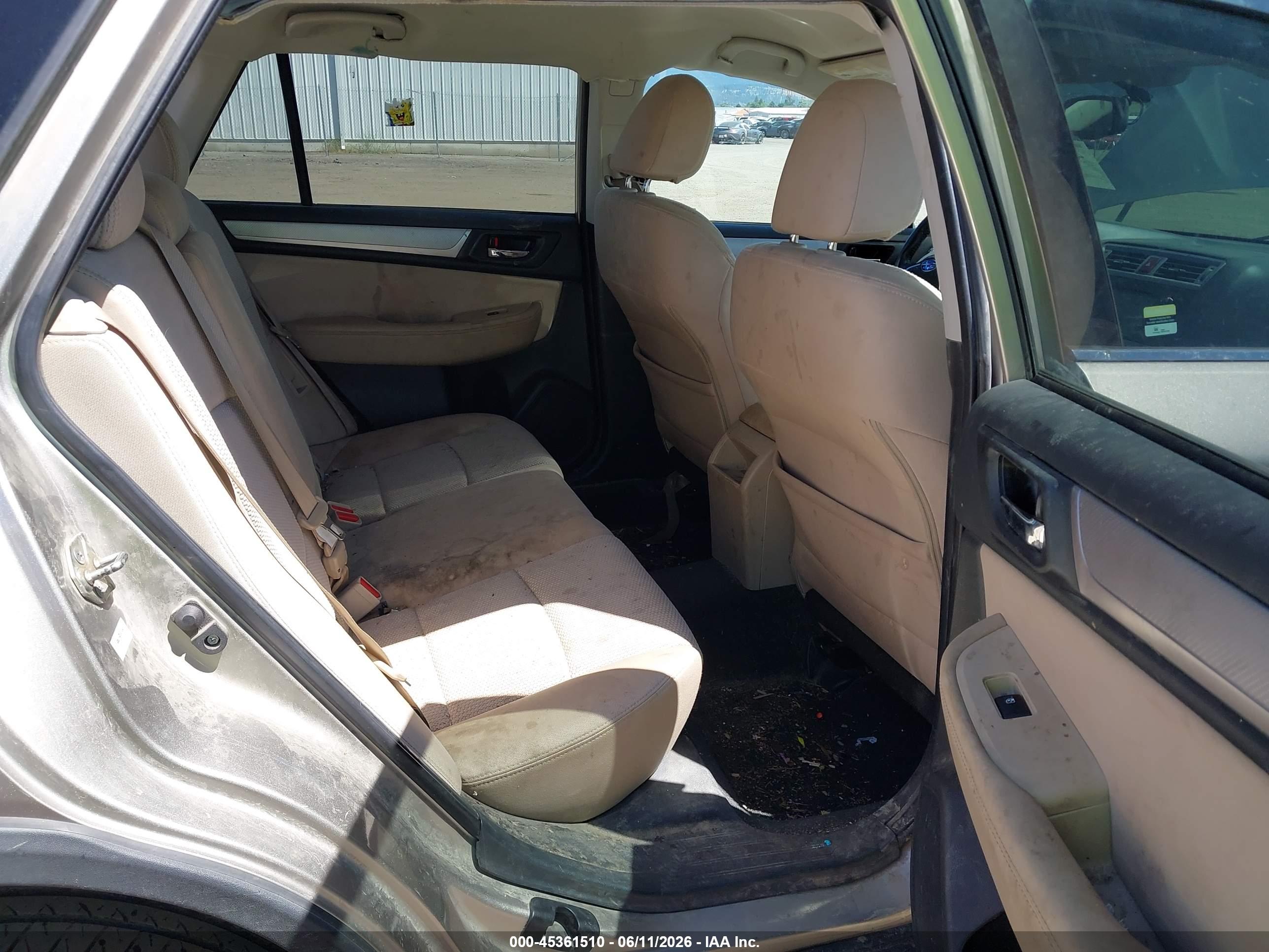 SUBARU OUTBACK image 8