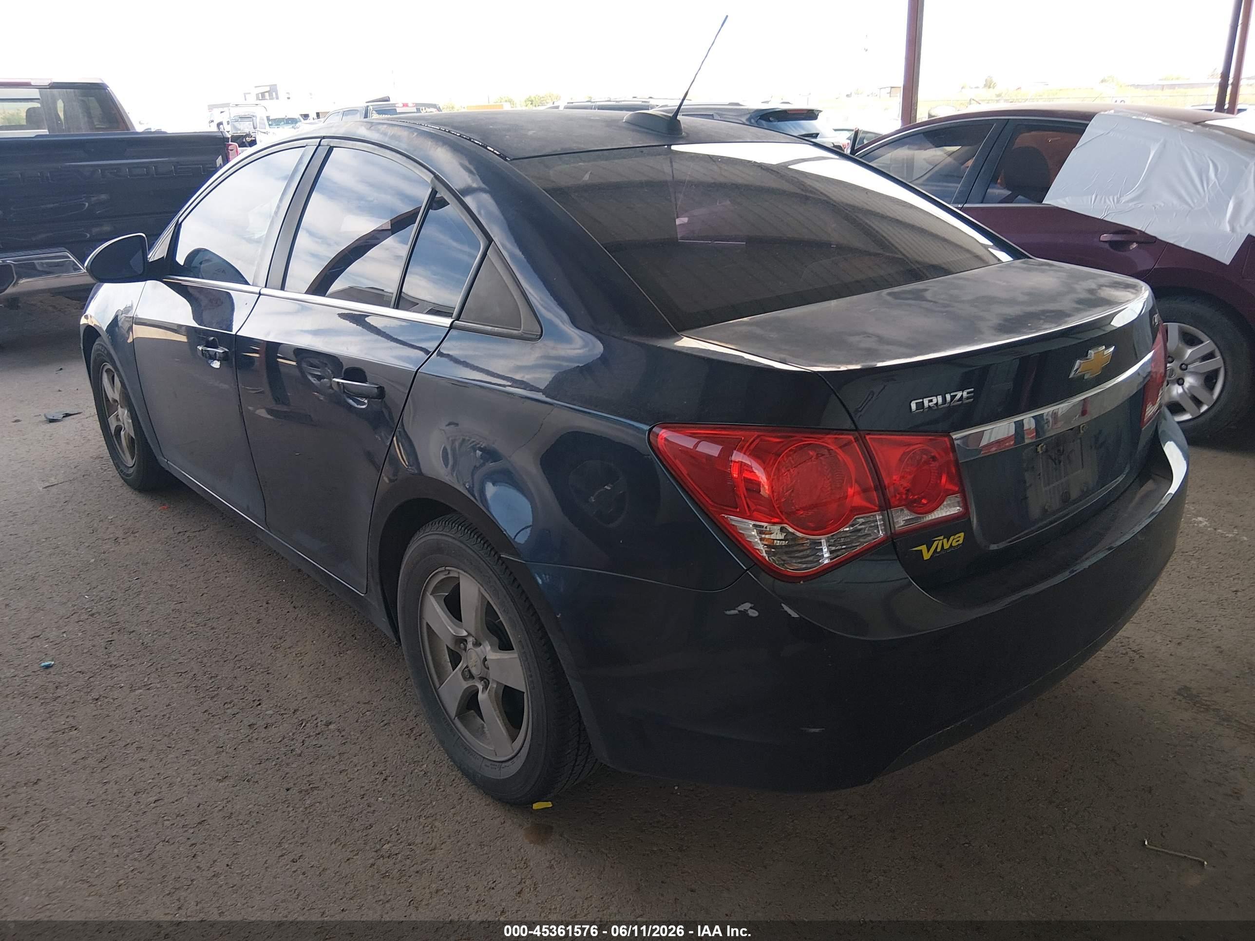 CHEVROLET CRUZE image 3