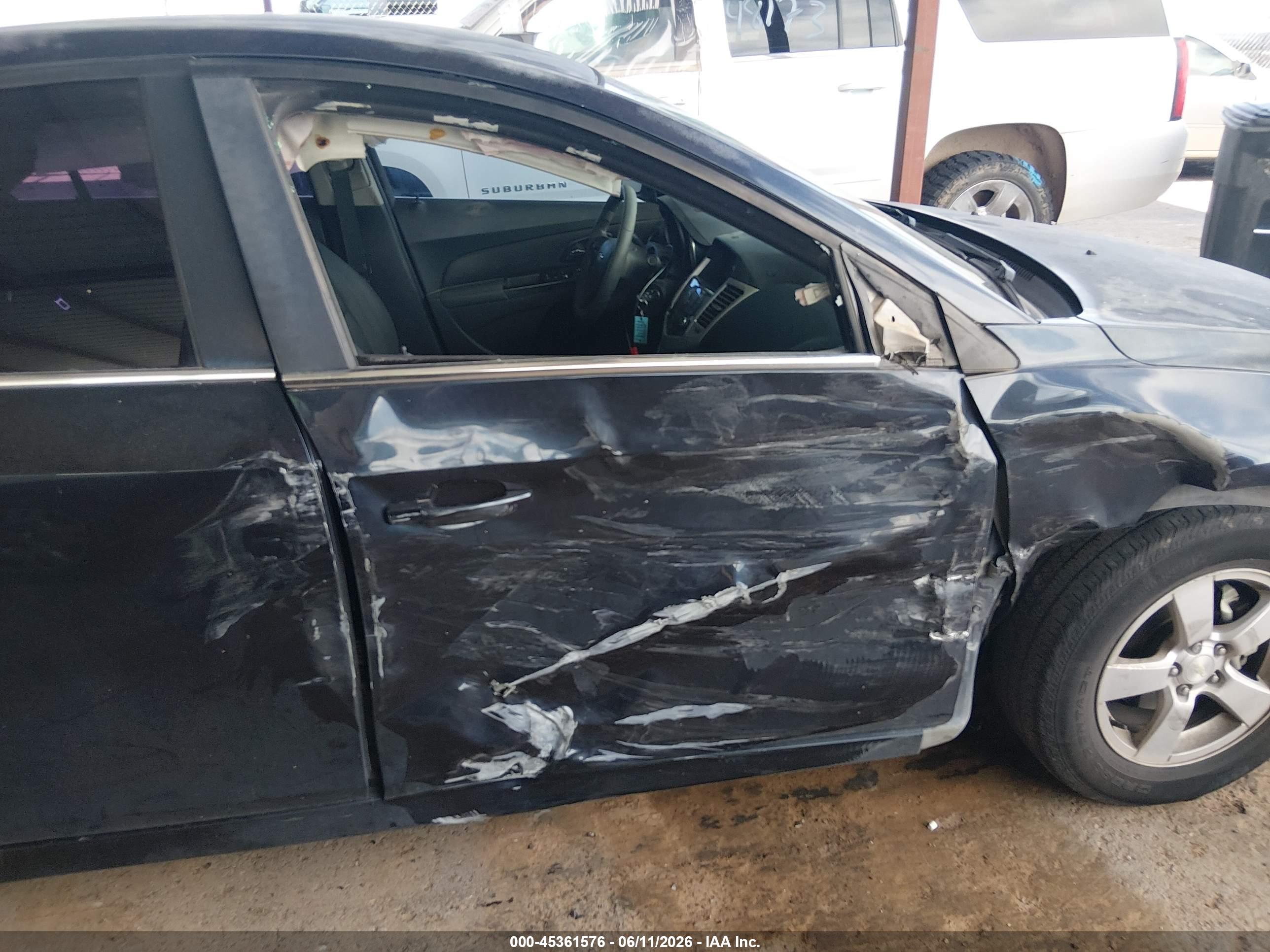 CHEVROLET CRUZE image 6