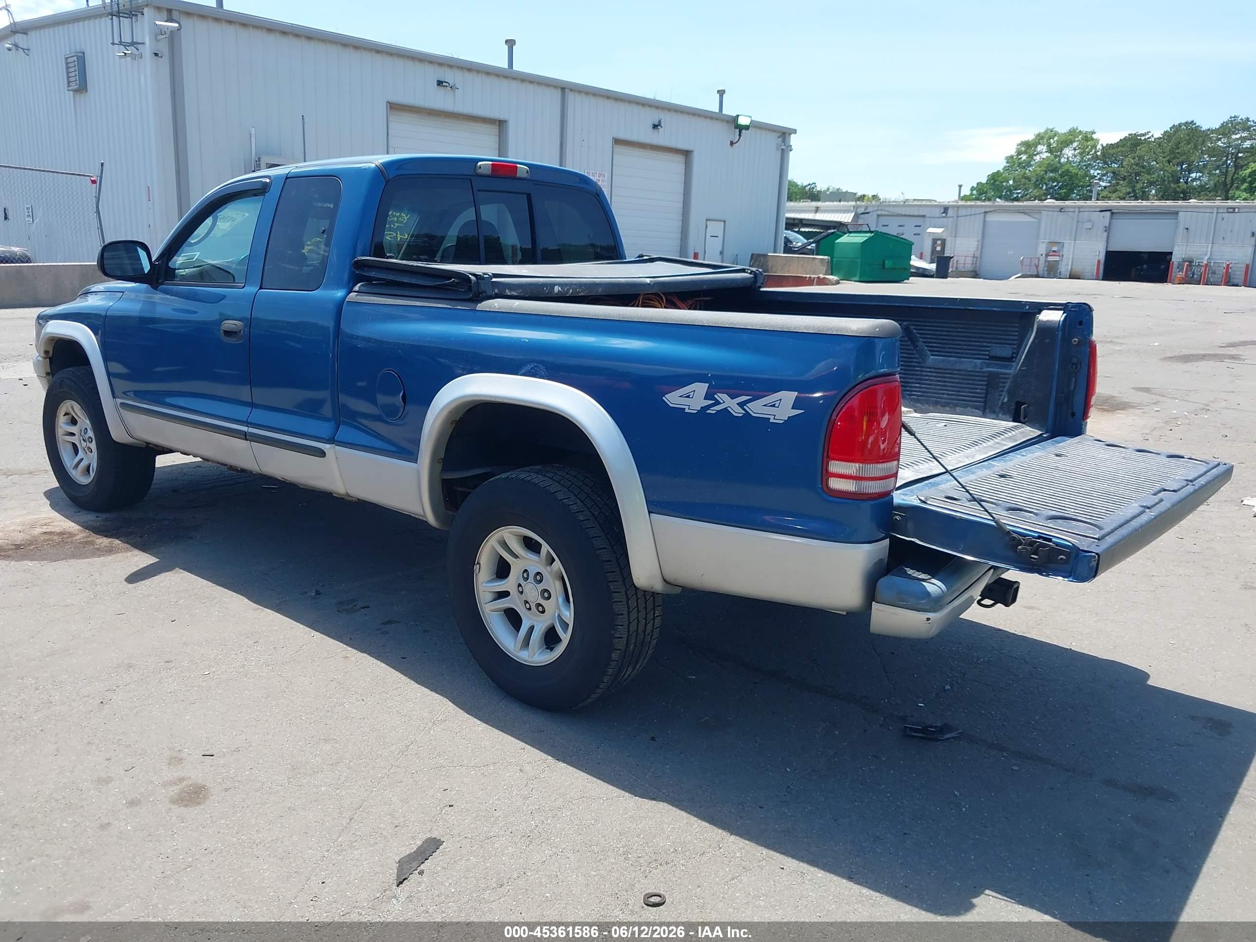 DODGE DAKOTA image 3