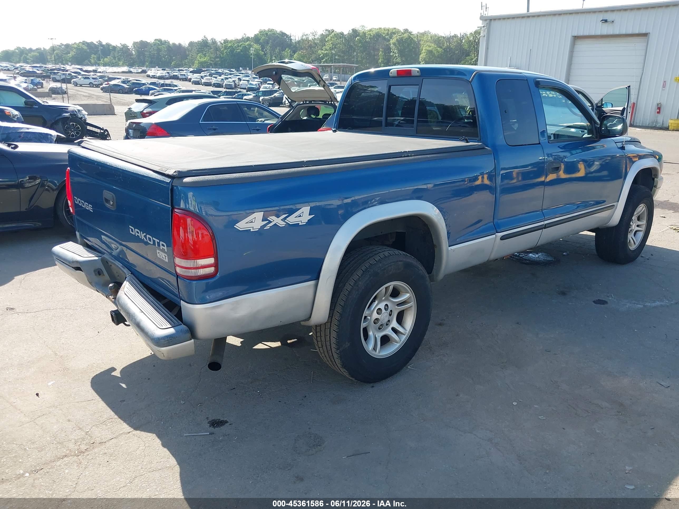 DODGE DAKOTA image 4