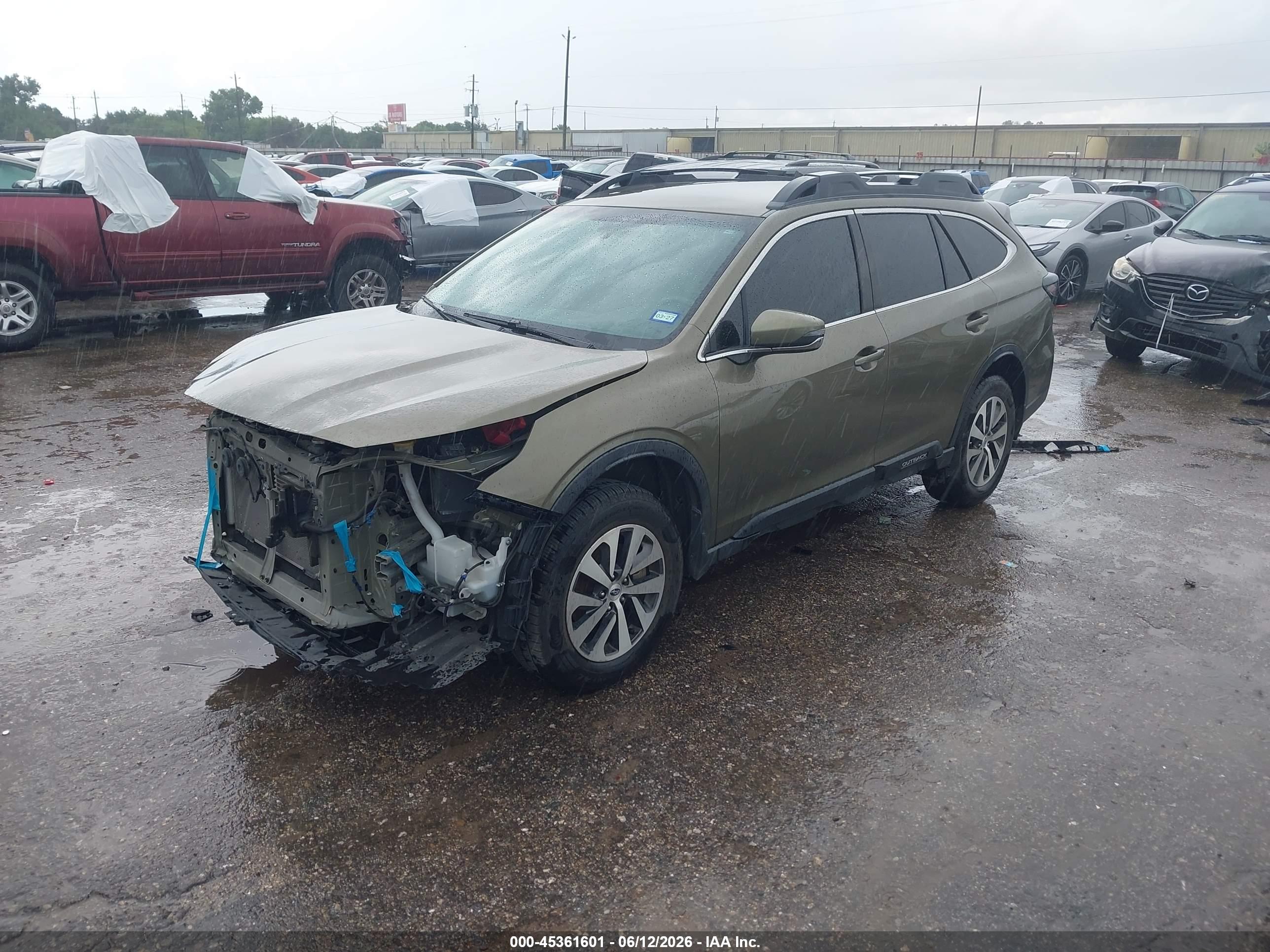 SUBARU OUTBACK image 2
