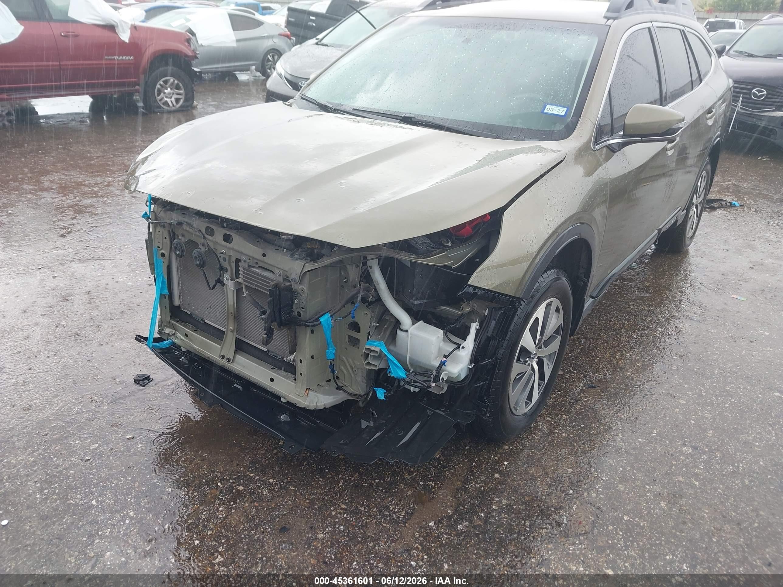 SUBARU OUTBACK image 6