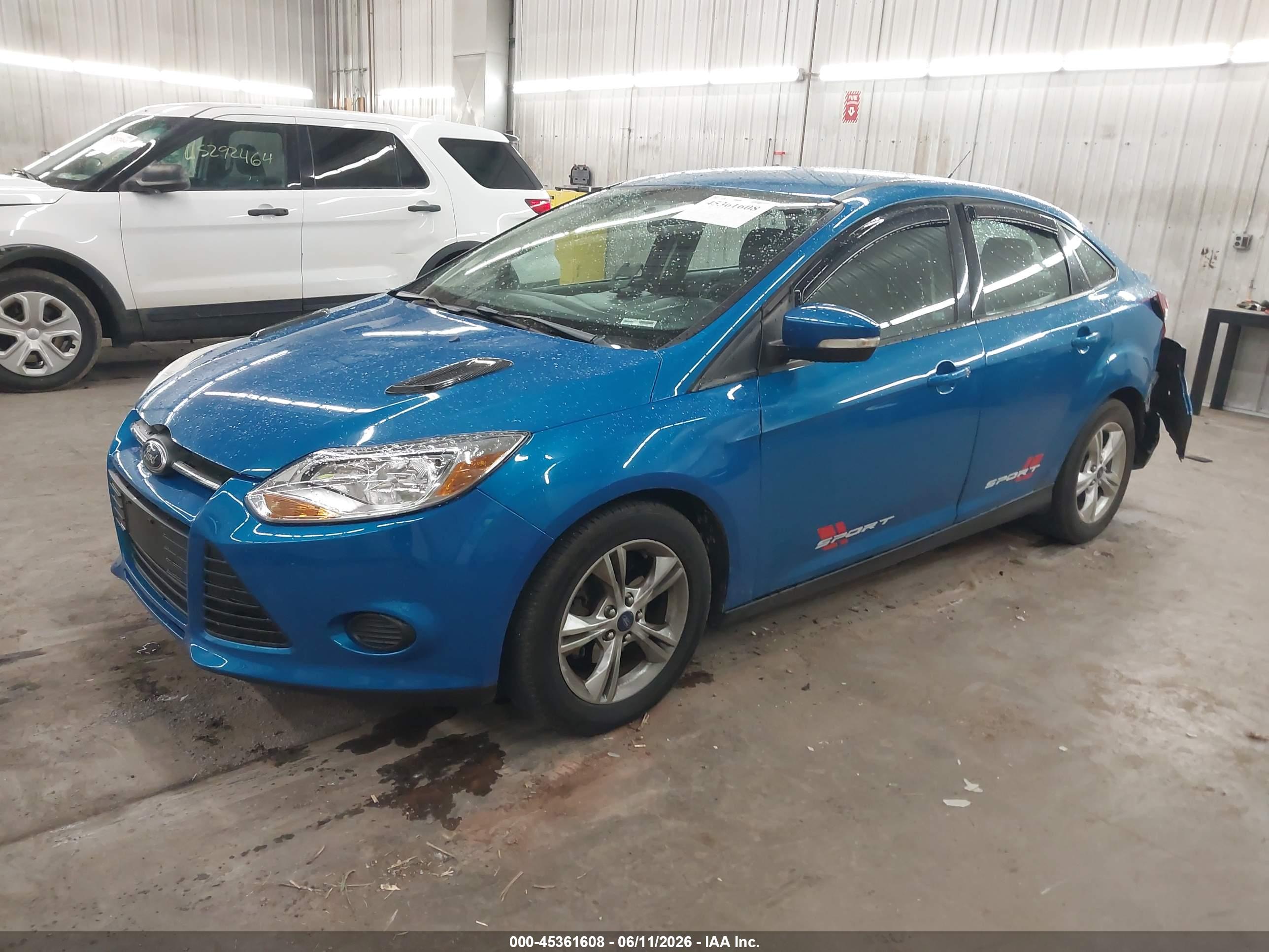 FORD FOCUS image 2