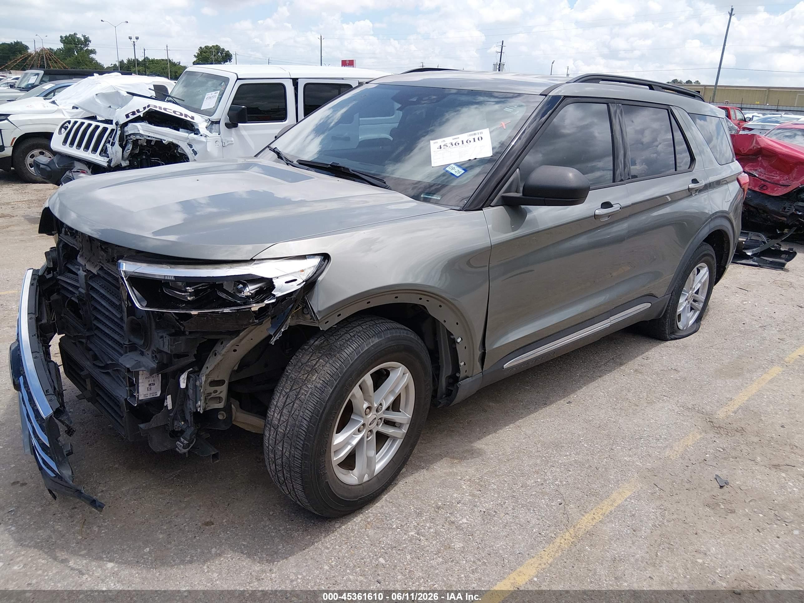 FORD EXPLORER image 2