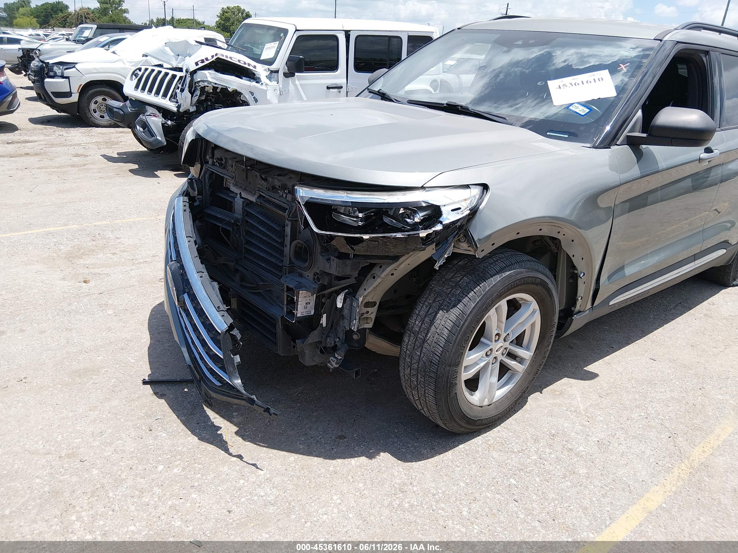 FORD EXPLORER image 6