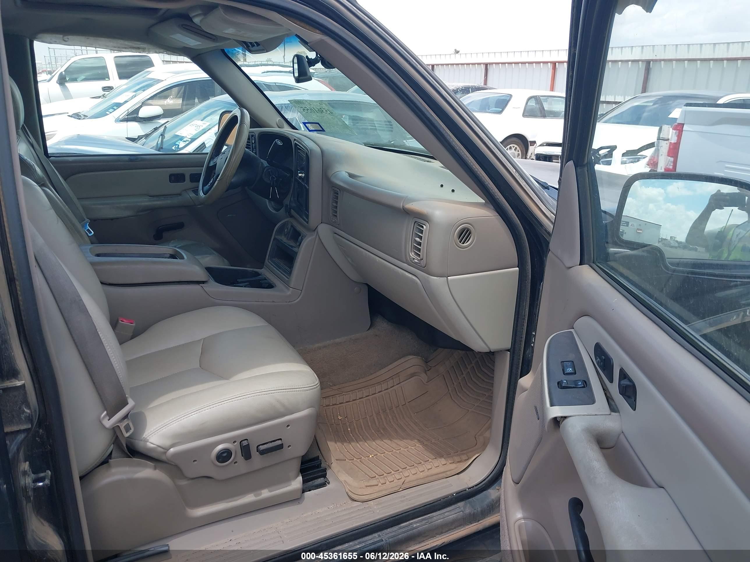 GMC YUKON image 5