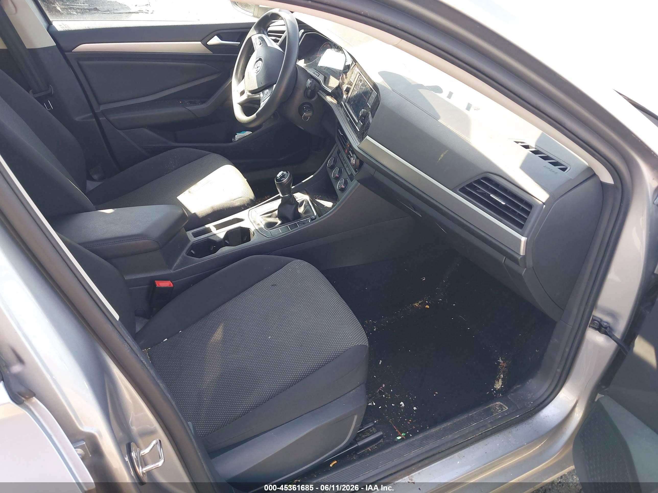 VOLKSWAGEN JETTA image 5