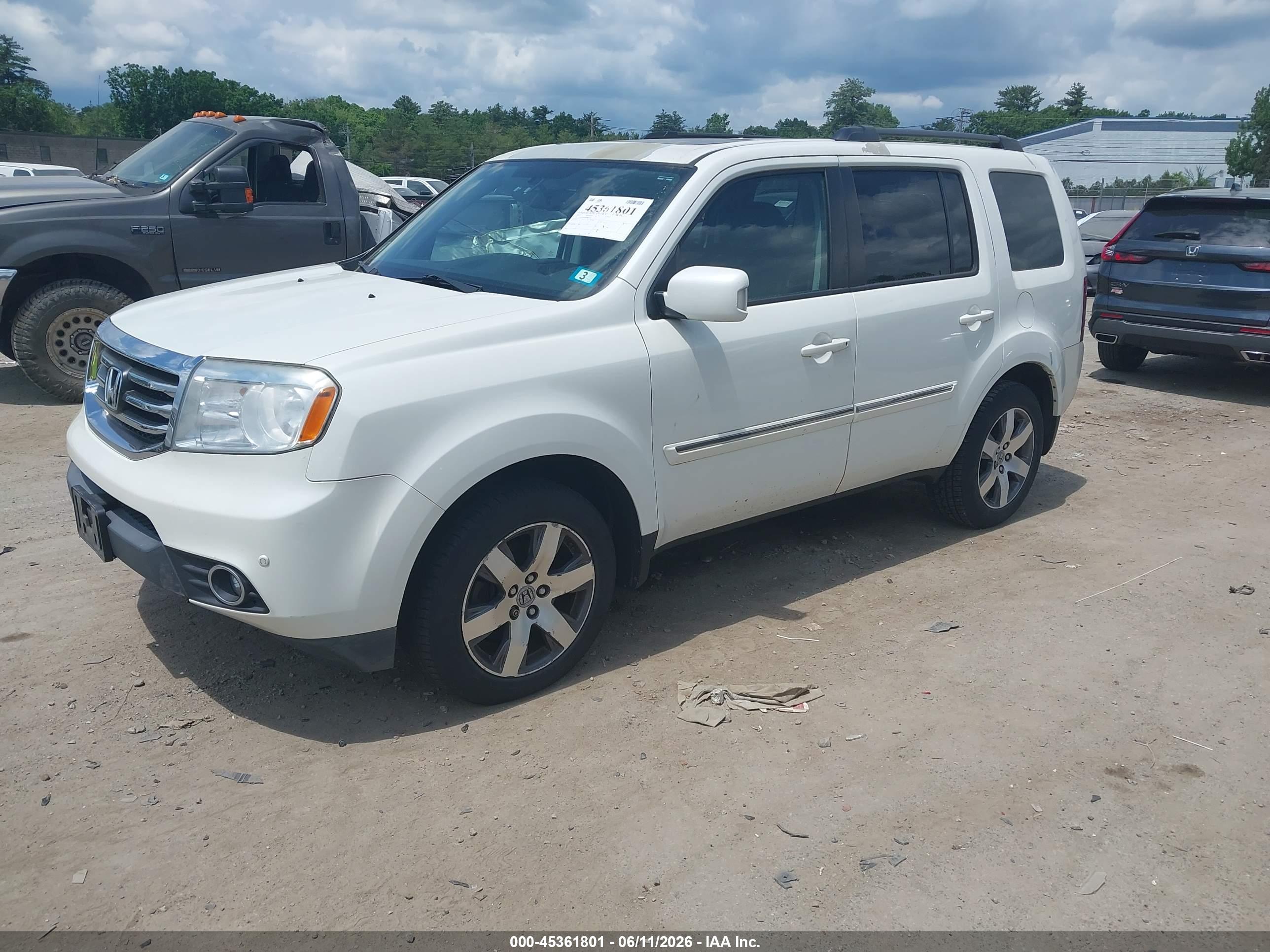 HONDA PILOT image 2