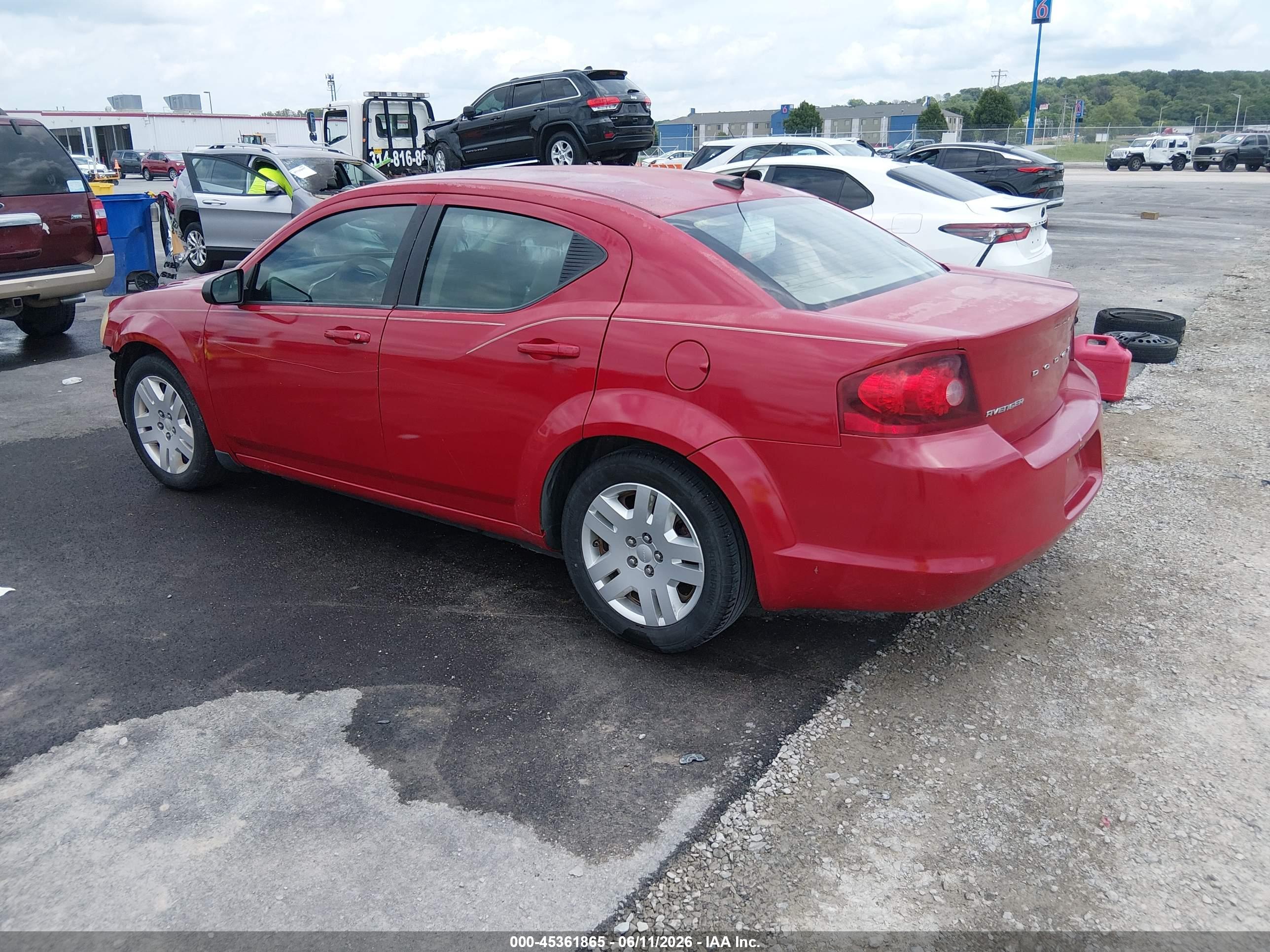 DODGE AVENGER image 3