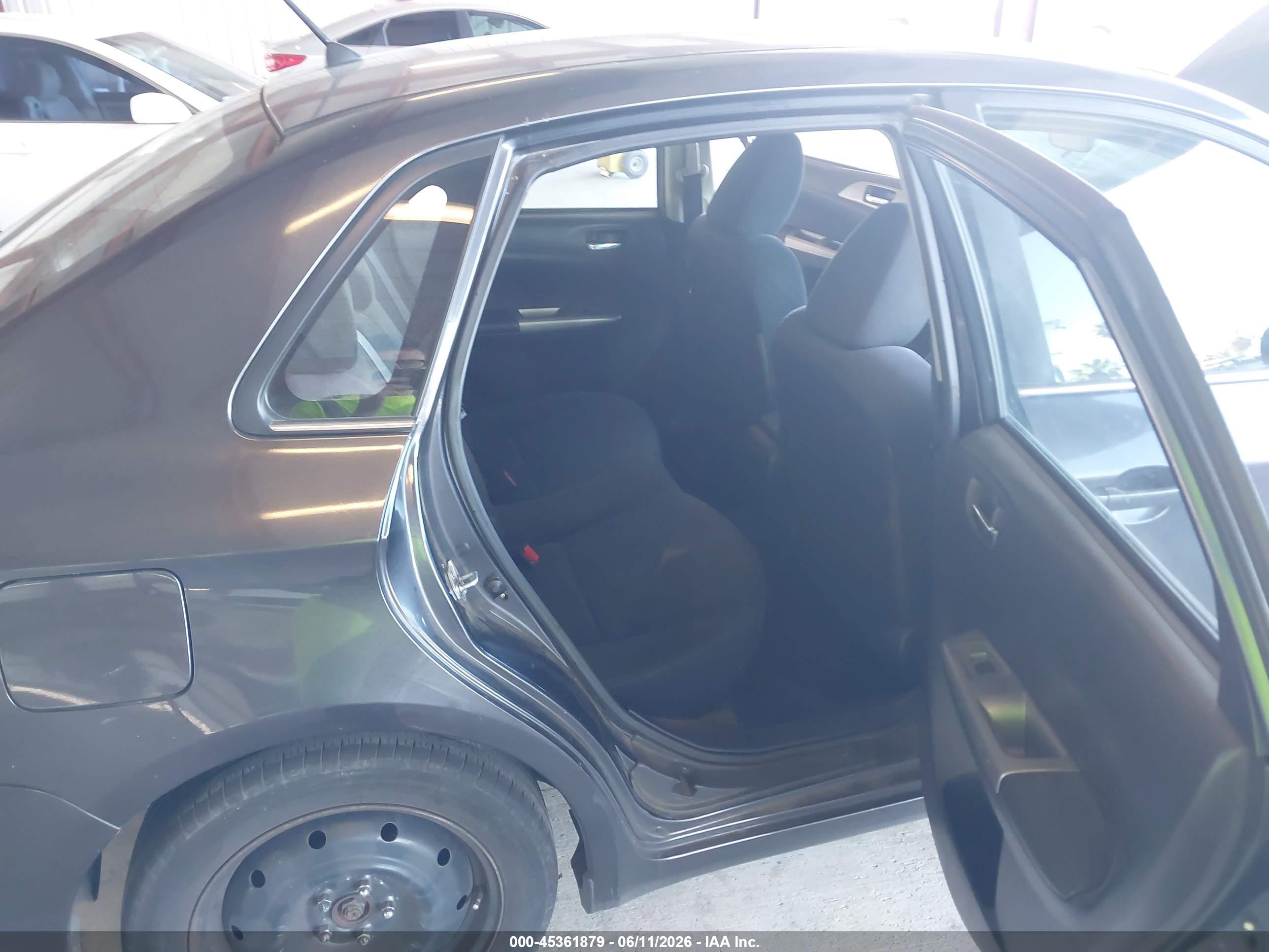 SUBARU IMPREZA image 8