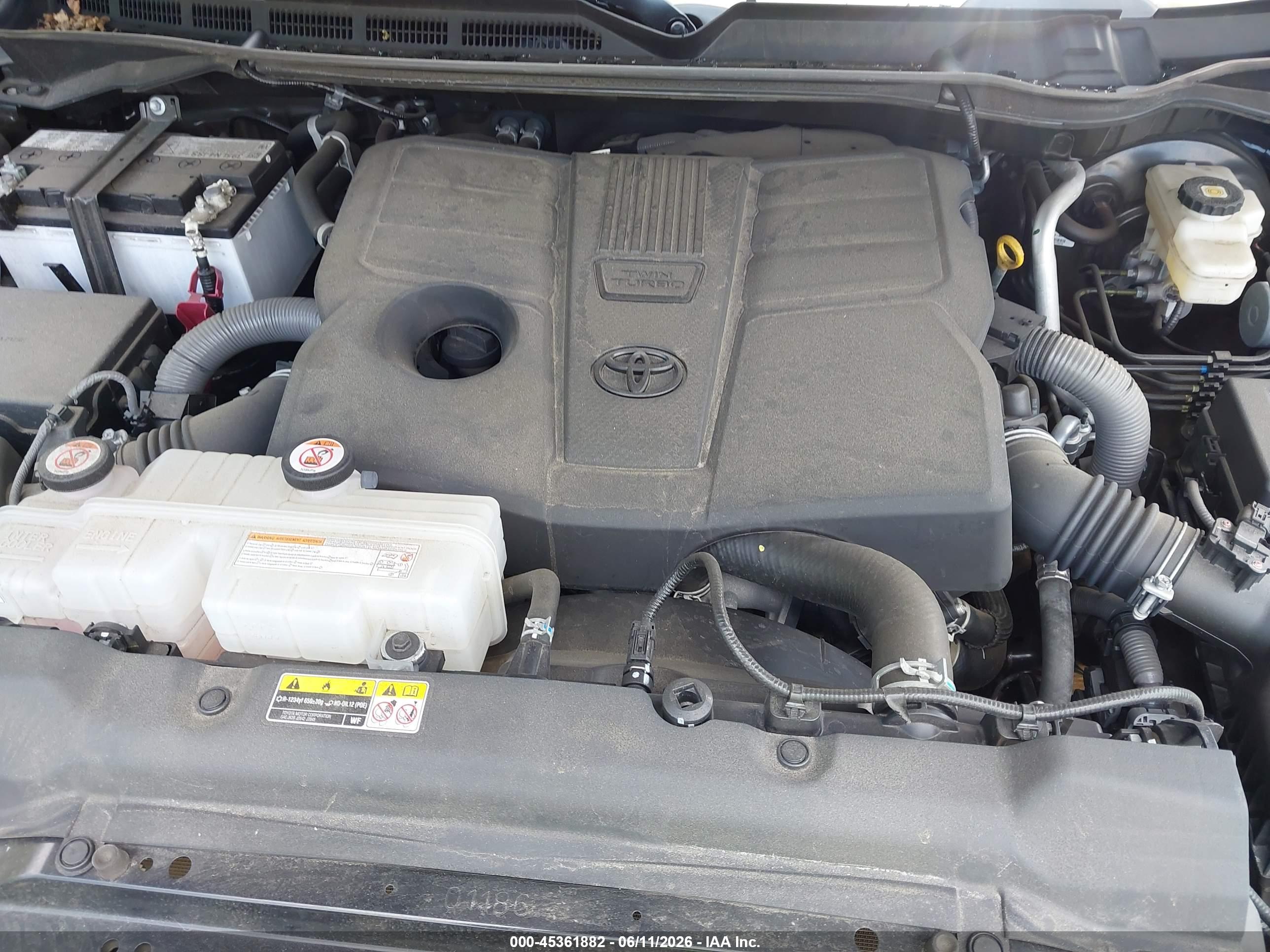 TOYOTA TUNDRA image 10