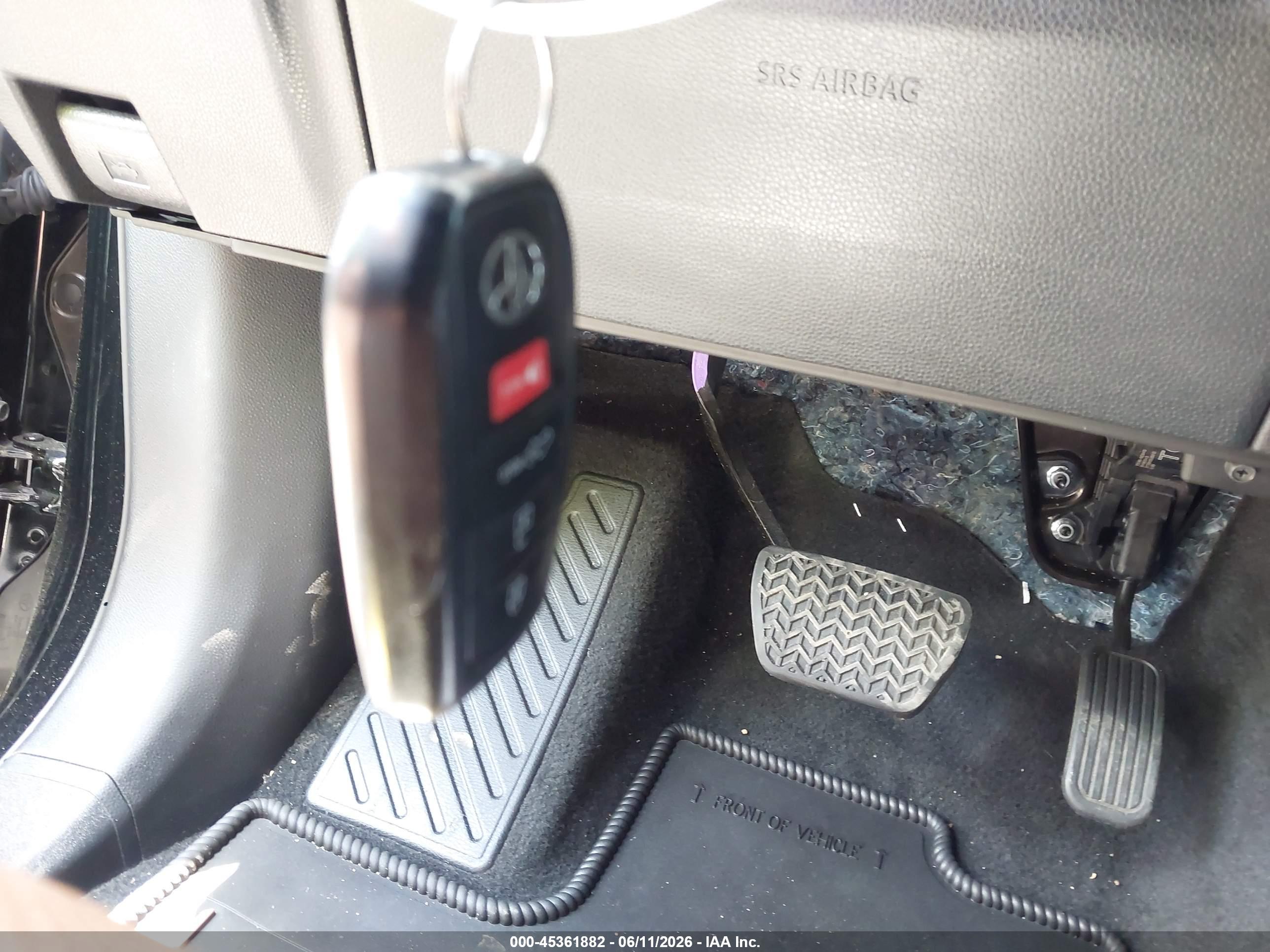 TOYOTA TUNDRA image 11
