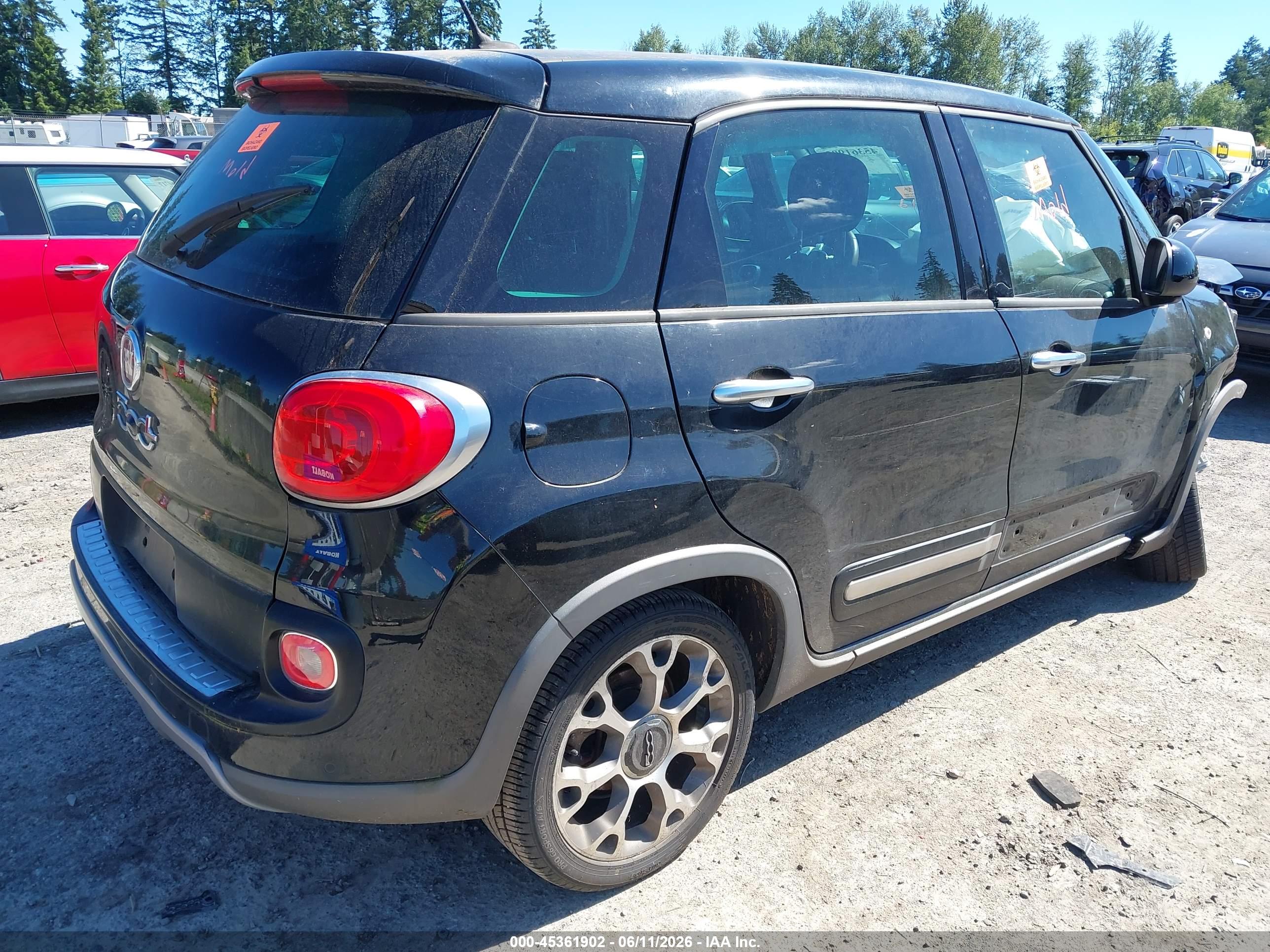 FIAT 500L image 4