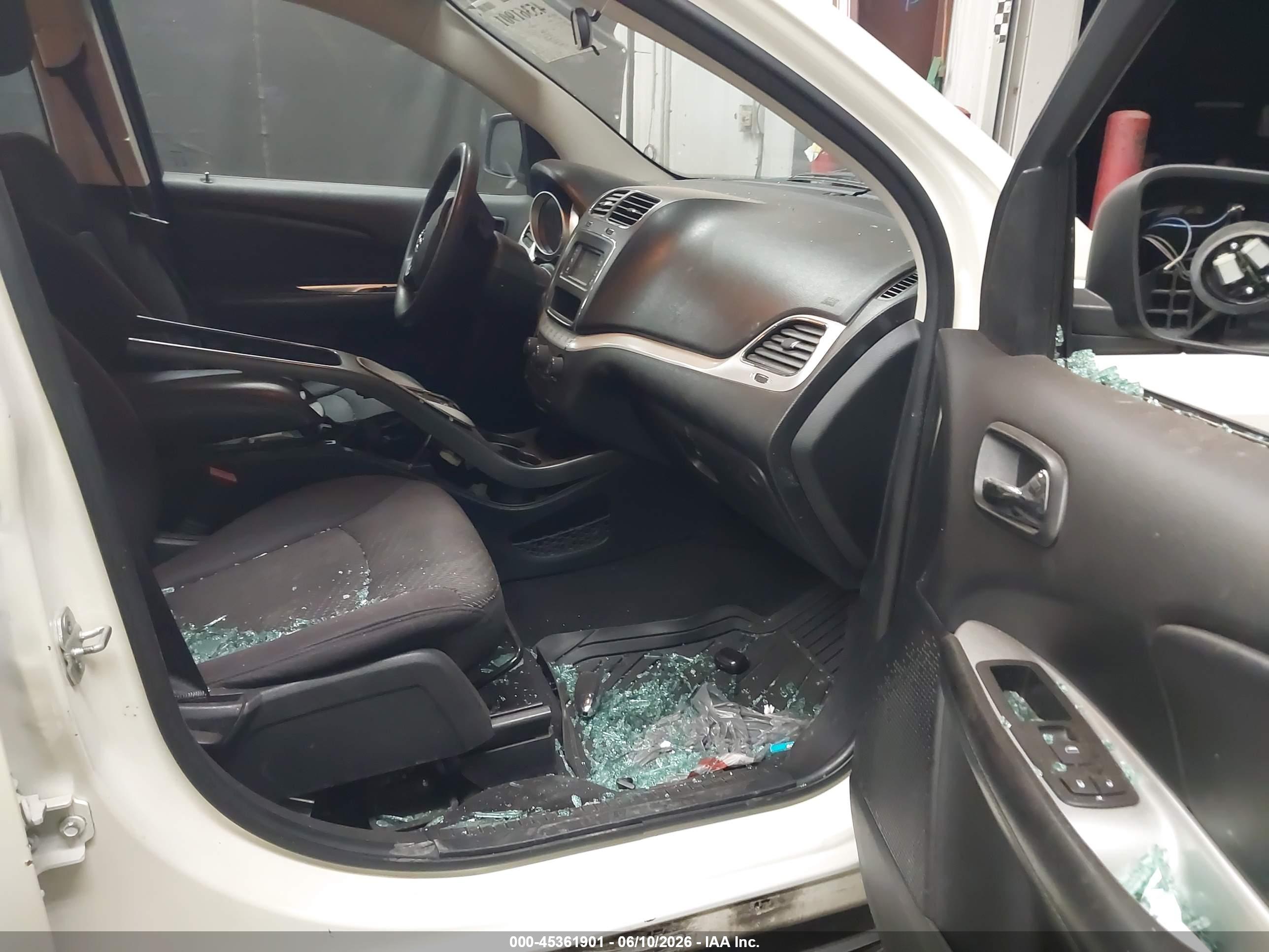 DODGE JOURNEY image 5