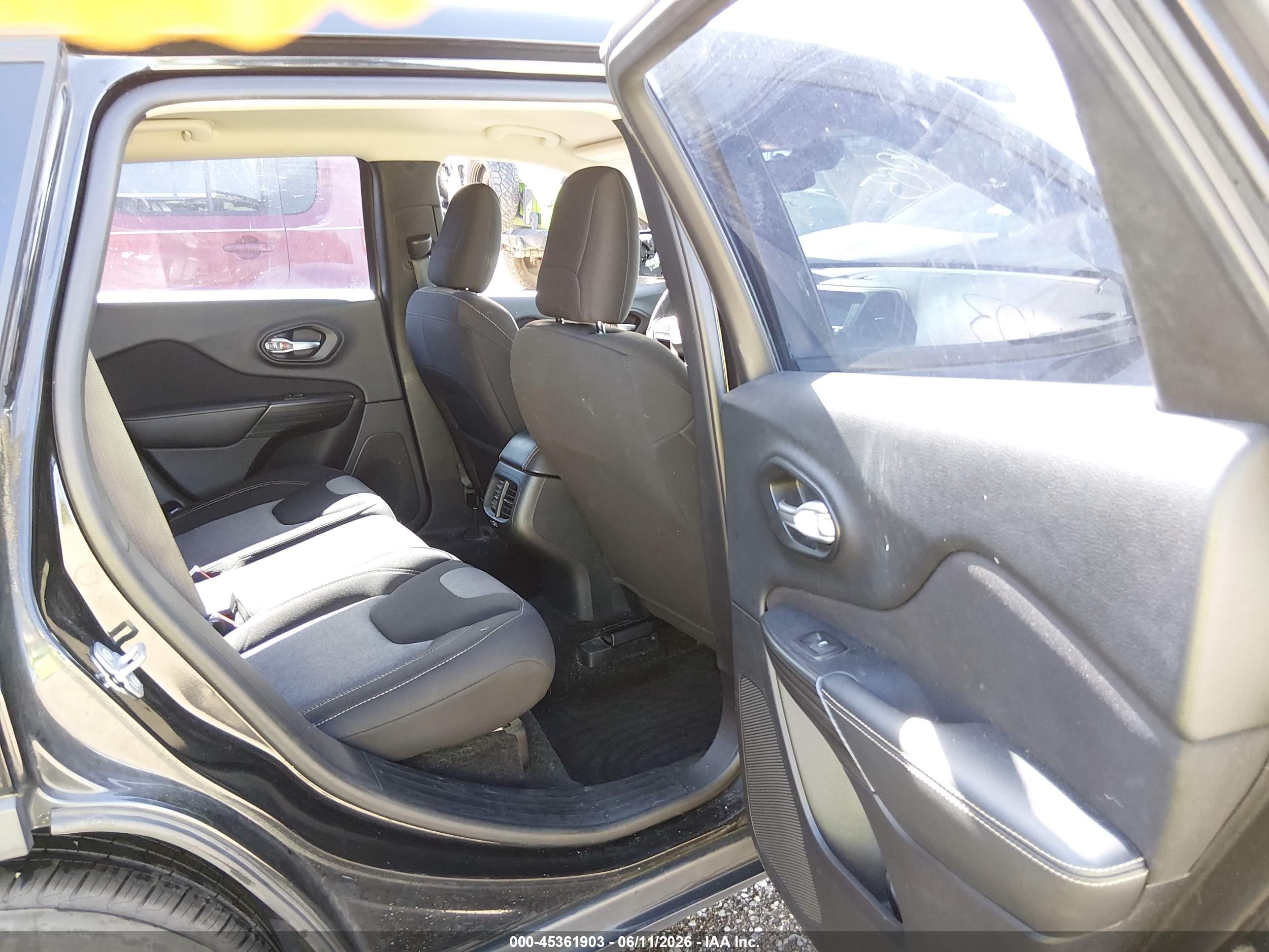 JEEP CHEROKEE image 8