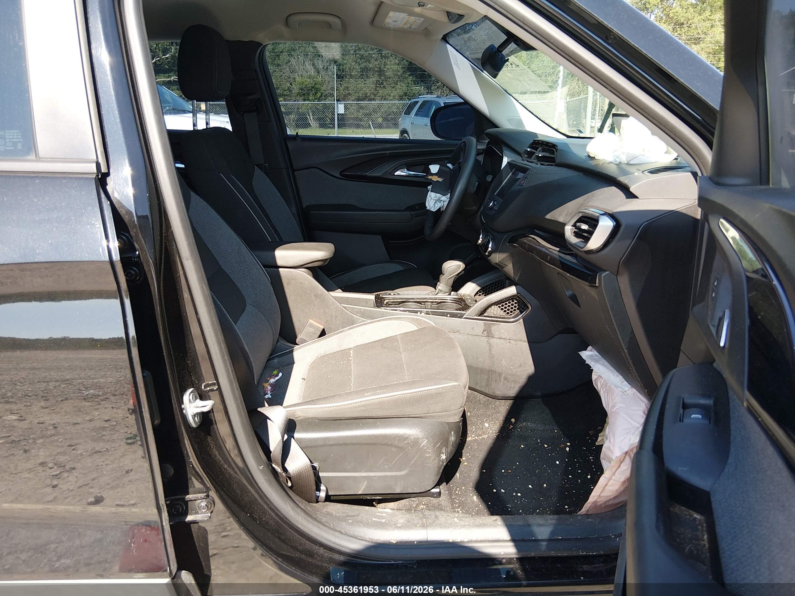 CHEVROLET TRAILBLAZER image 5