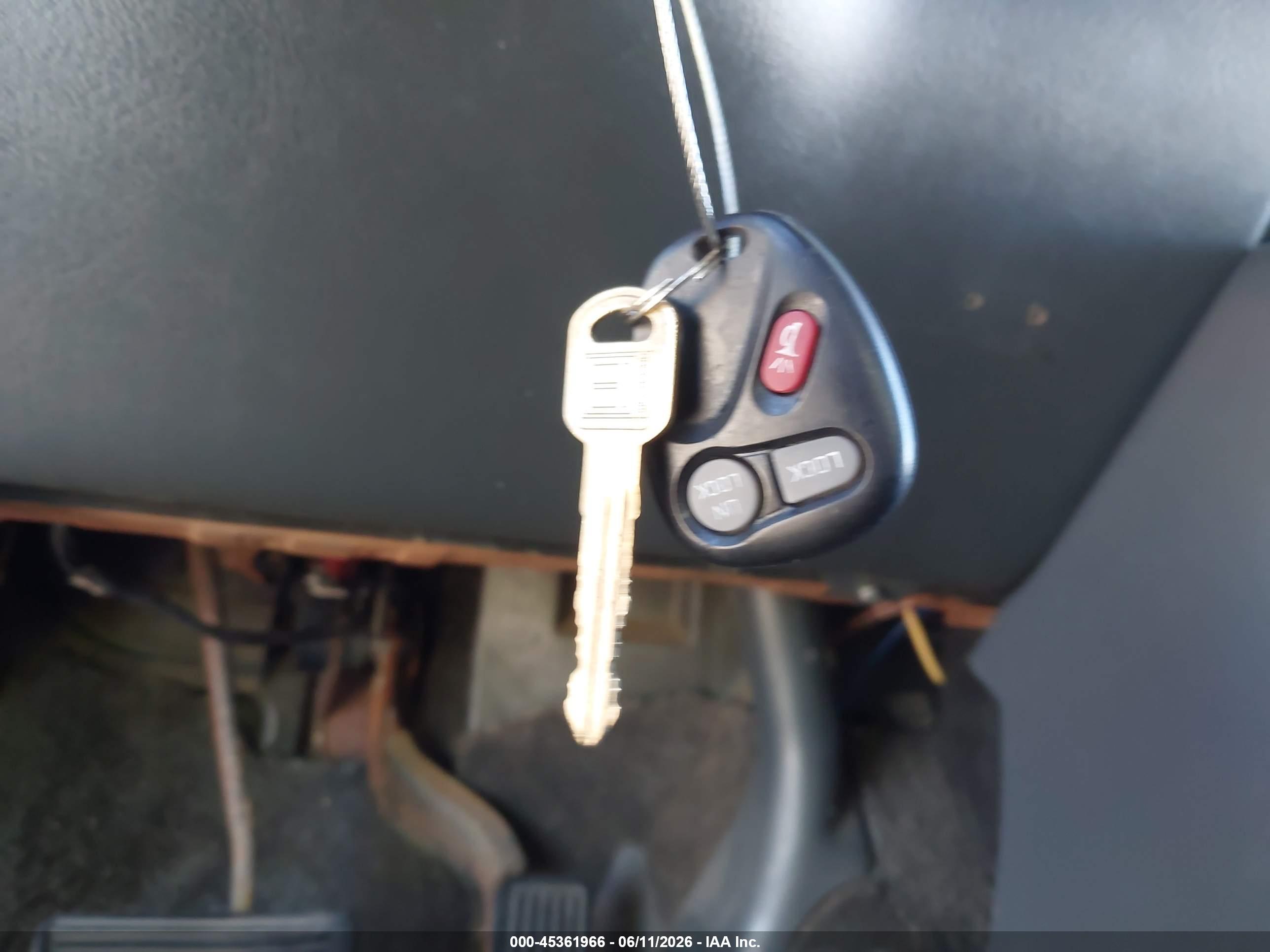 CHEVROLET AVALANCHE image 11