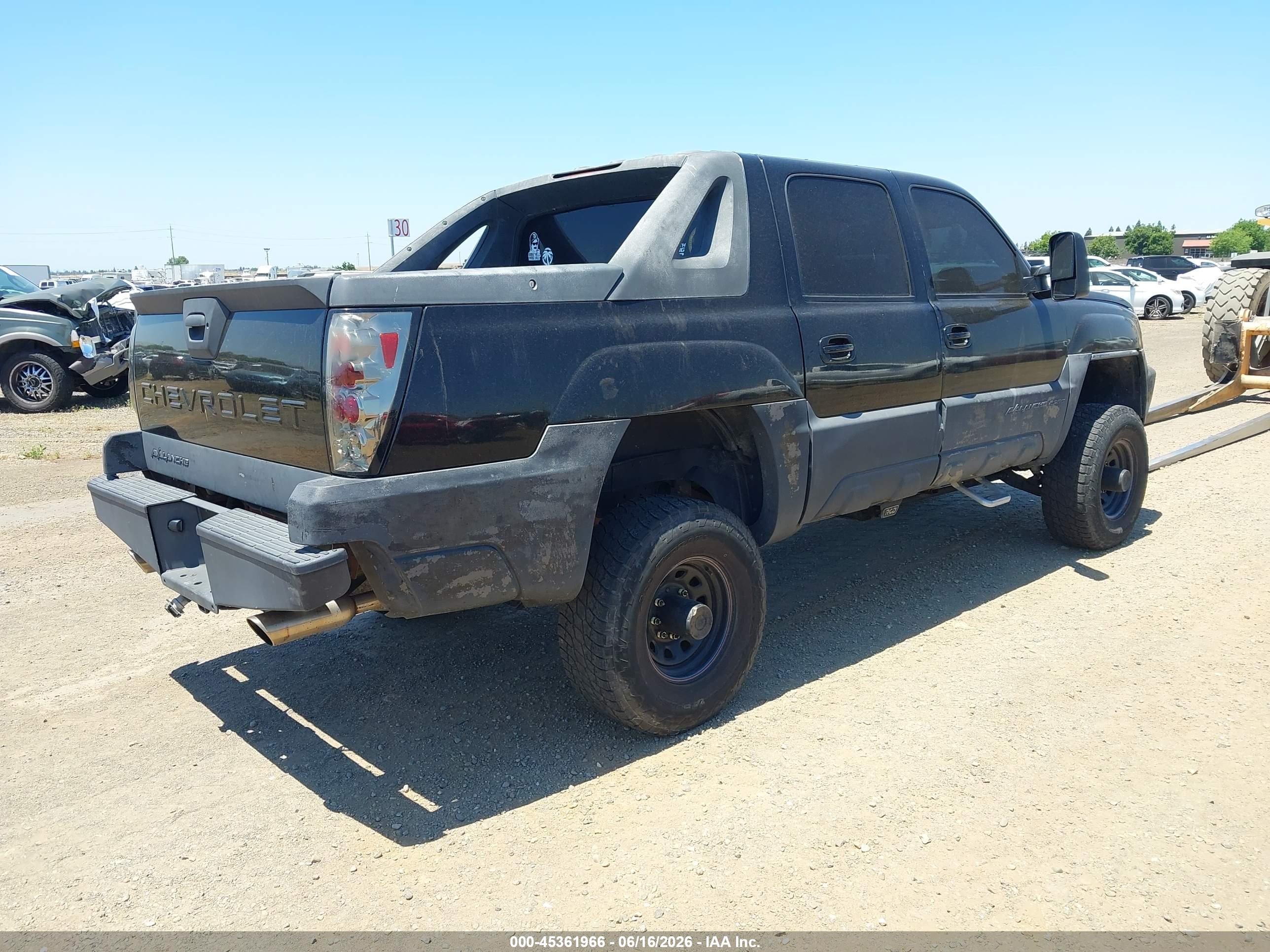 CHEVROLET AVALANCHE image 4