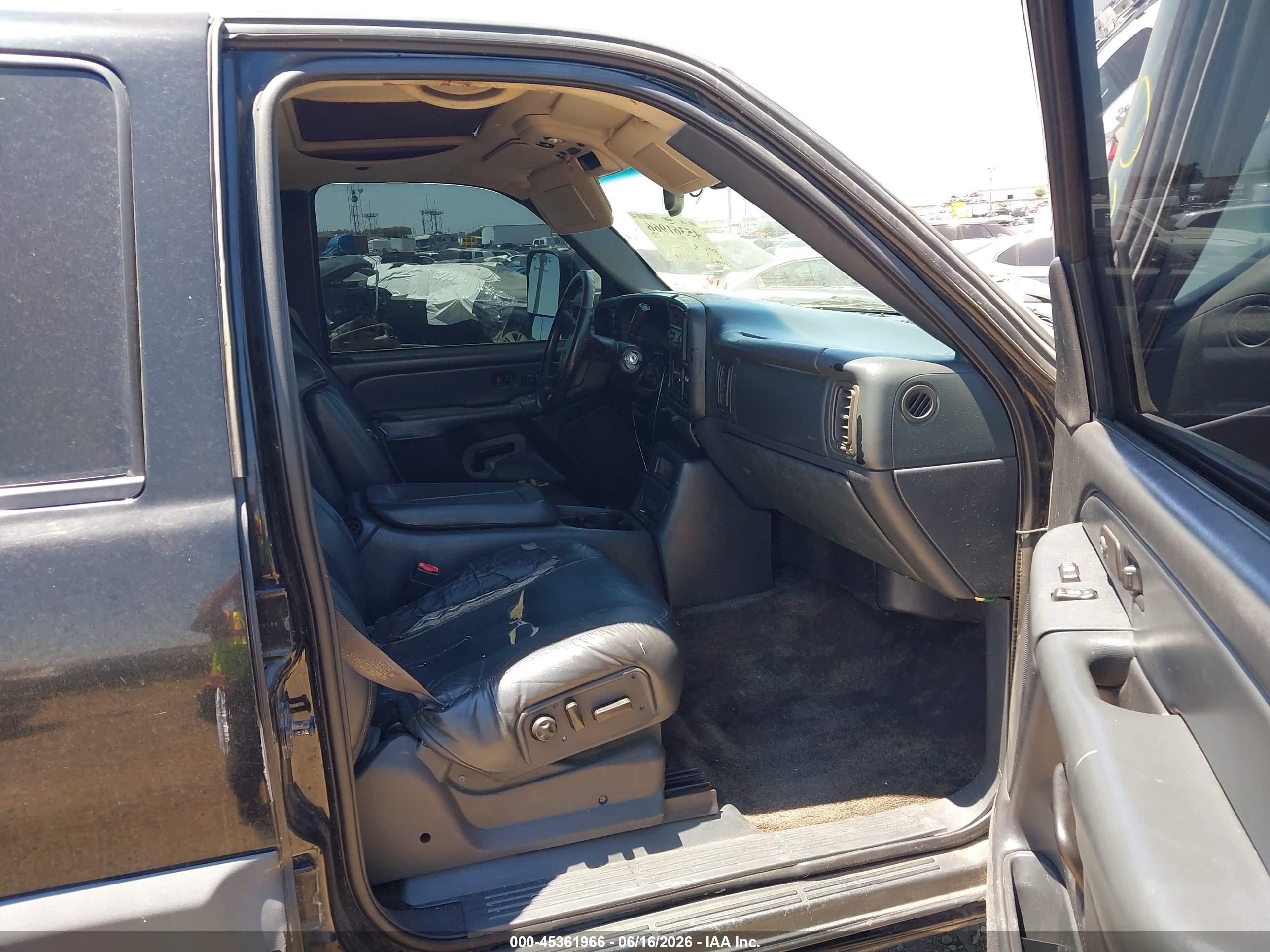 CHEVROLET AVALANCHE image 5