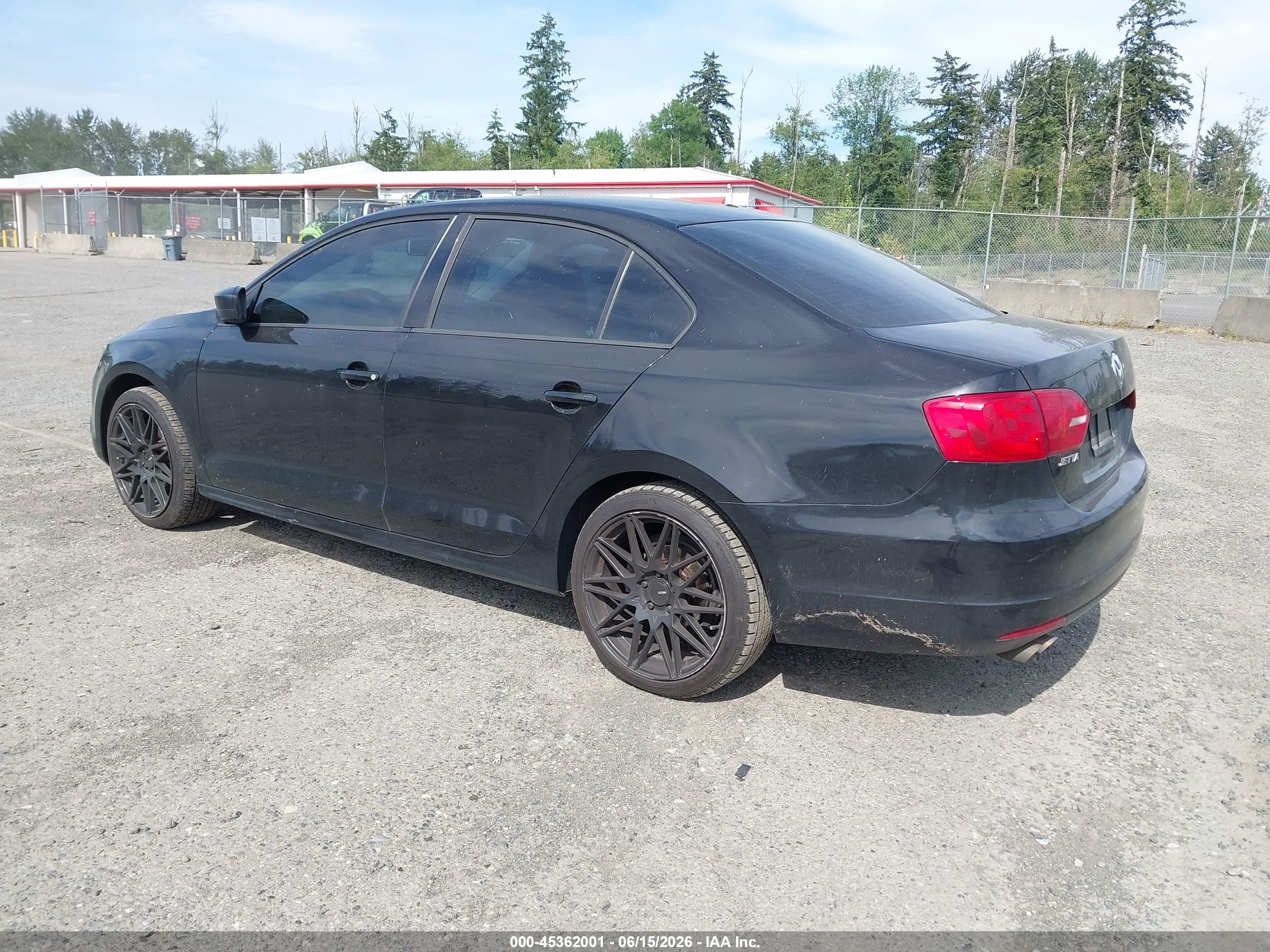 VOLKSWAGEN JETTA image 3