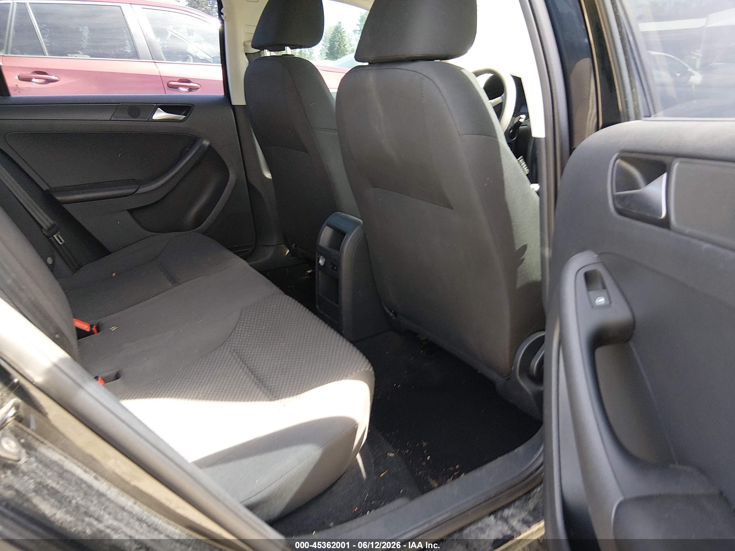 VOLKSWAGEN JETTA image 8