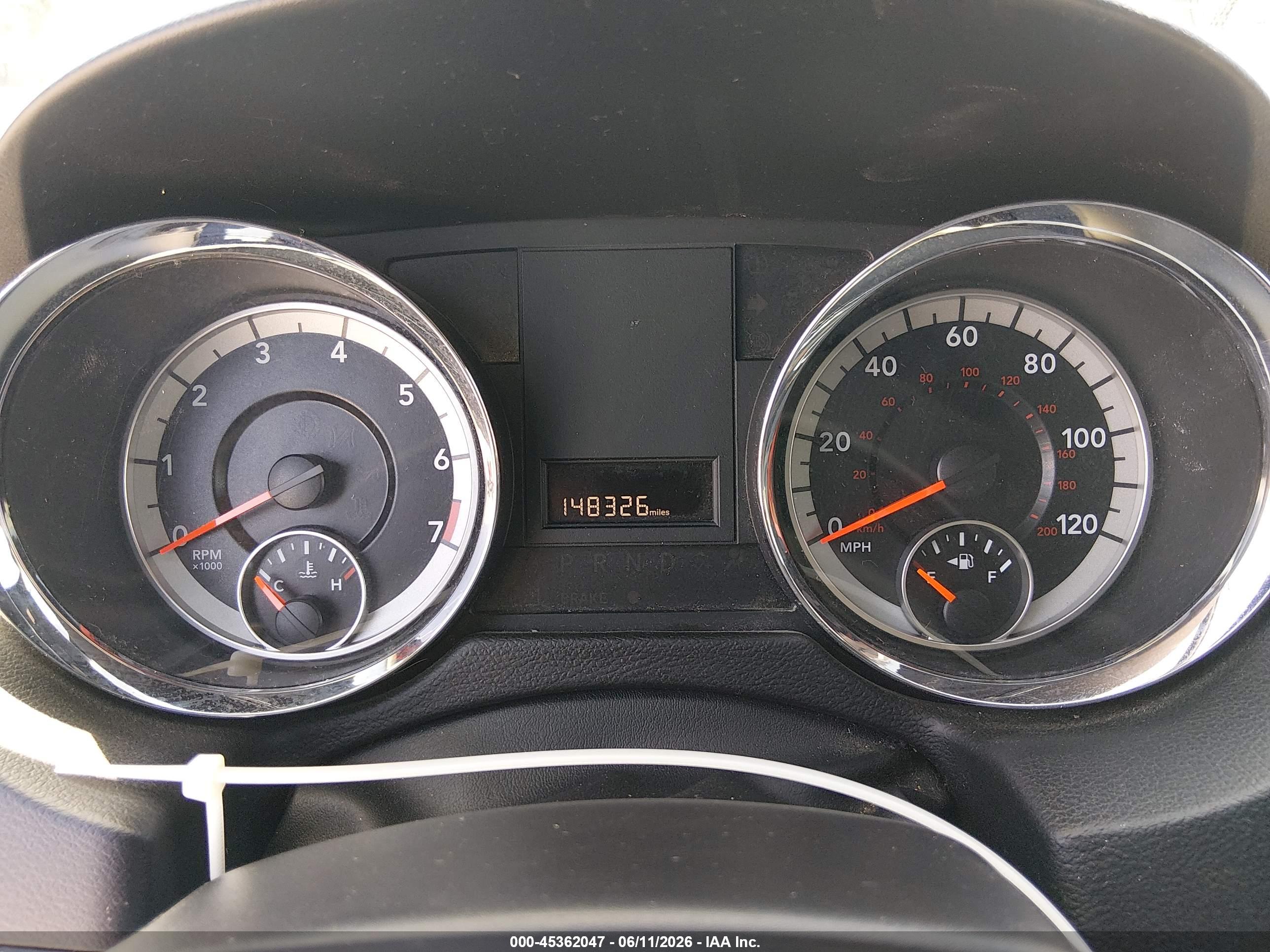 DODGE GRAND image 7