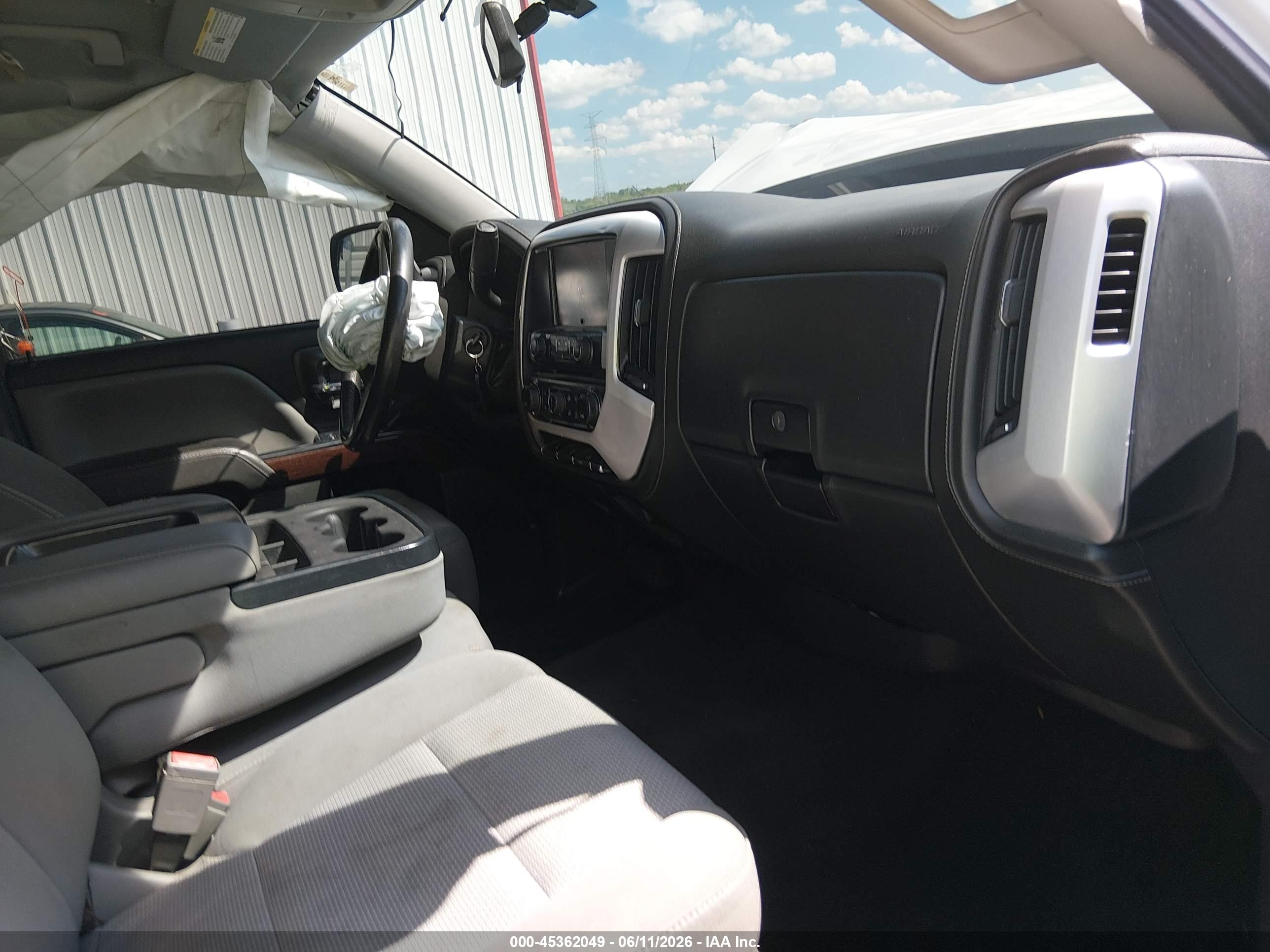 GMC SIERRA image 5