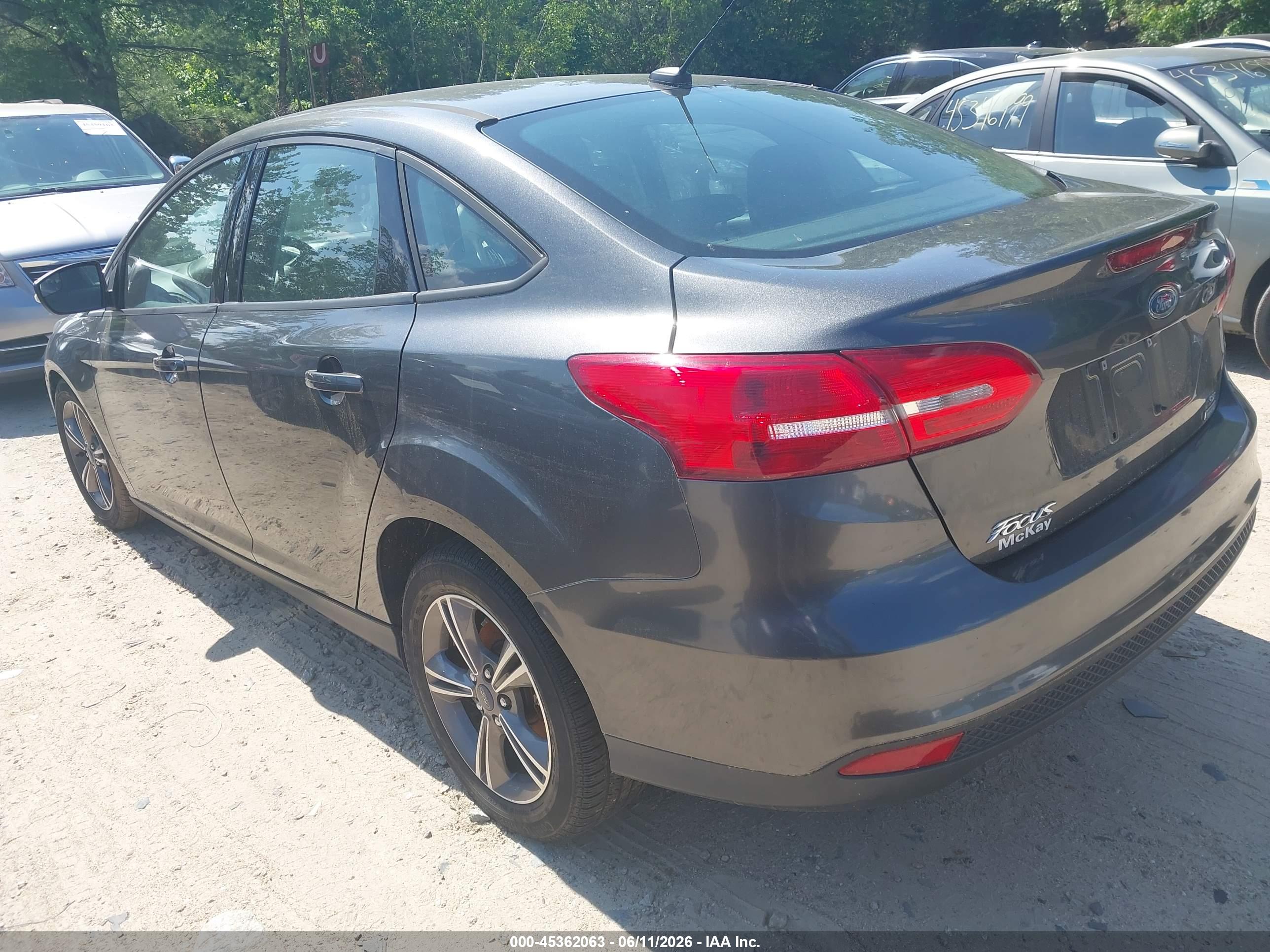 FORD FOCUS image 3