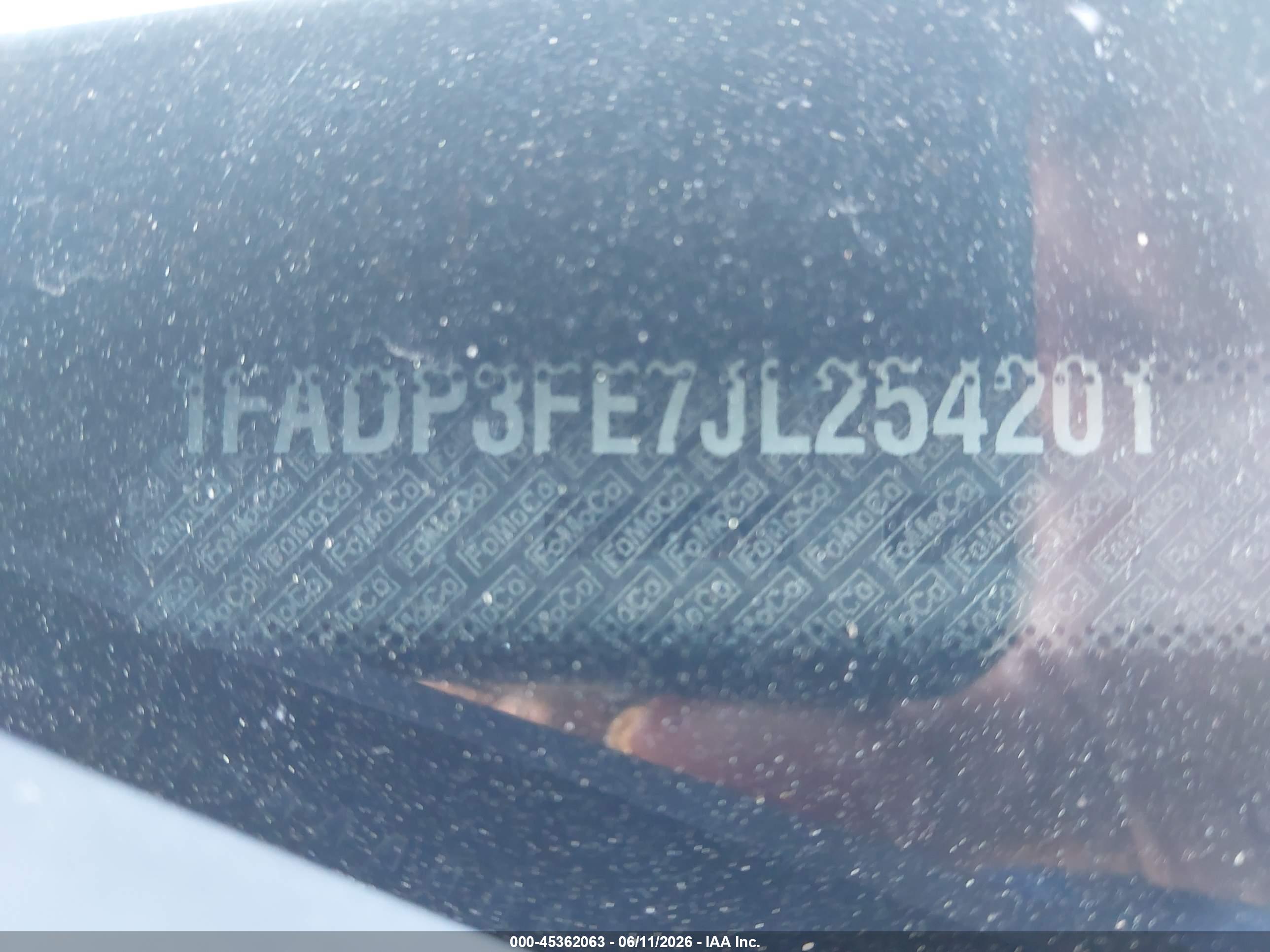 FORD FOCUS image 9