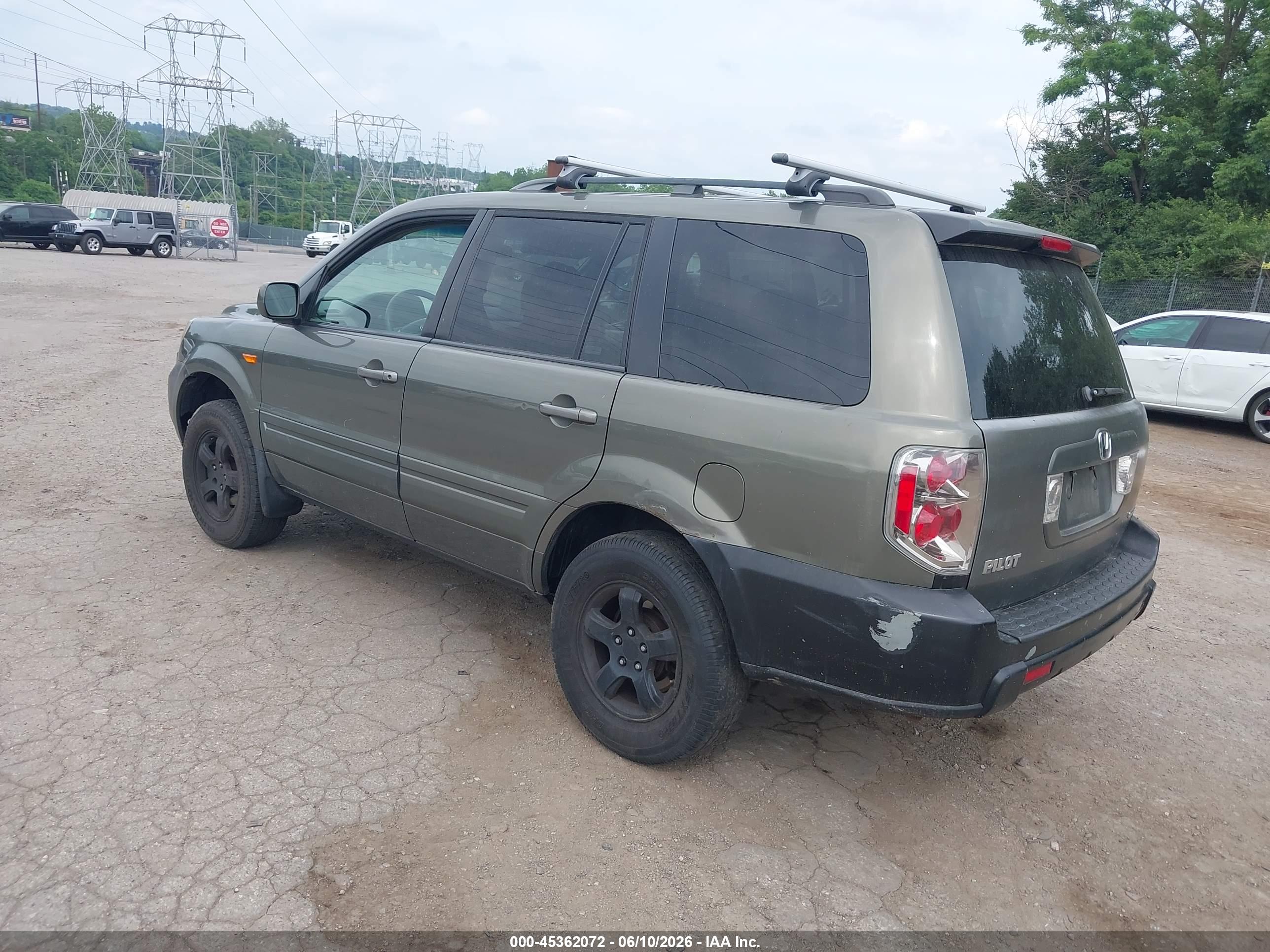 HONDA PILOT image 3