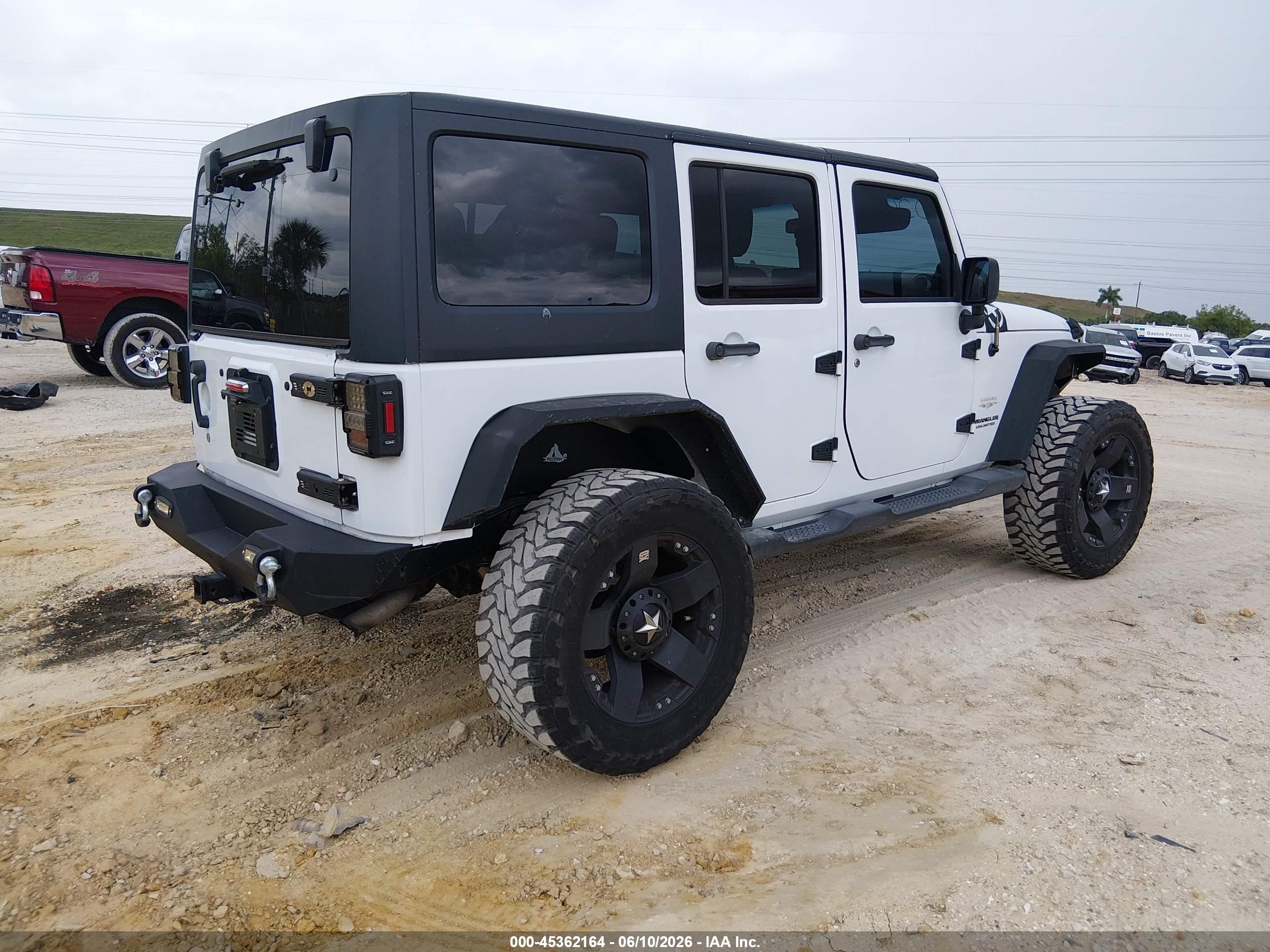JEEP WRANGLER image 4