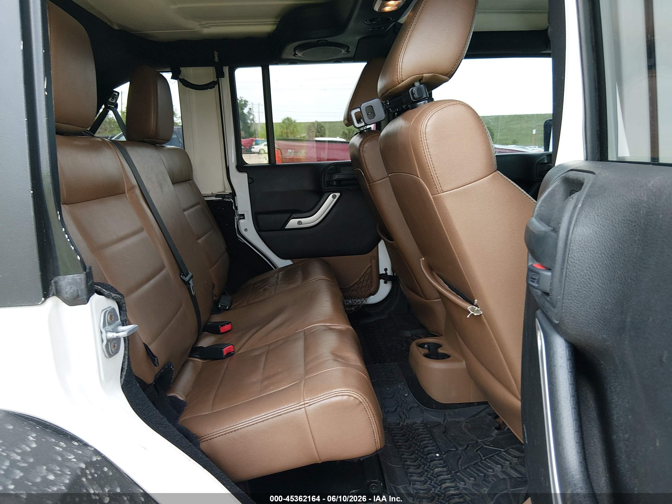 JEEP WRANGLER image 8