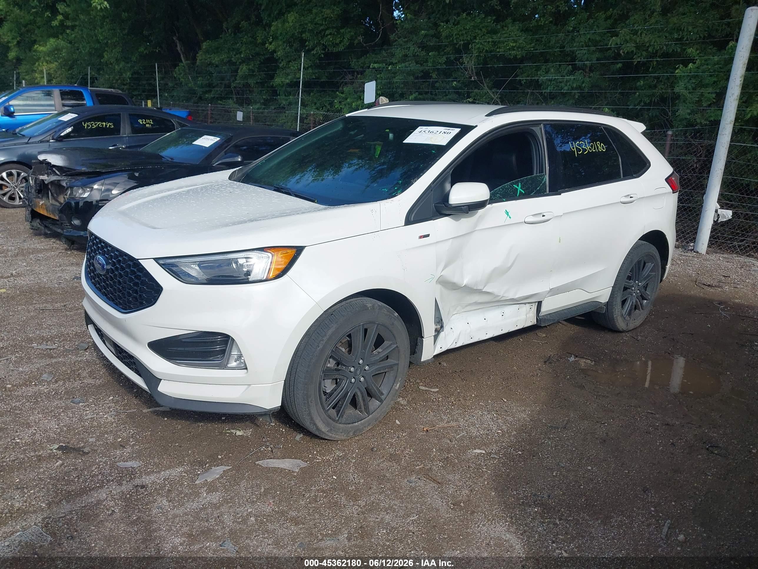 FORD EDGE image 2