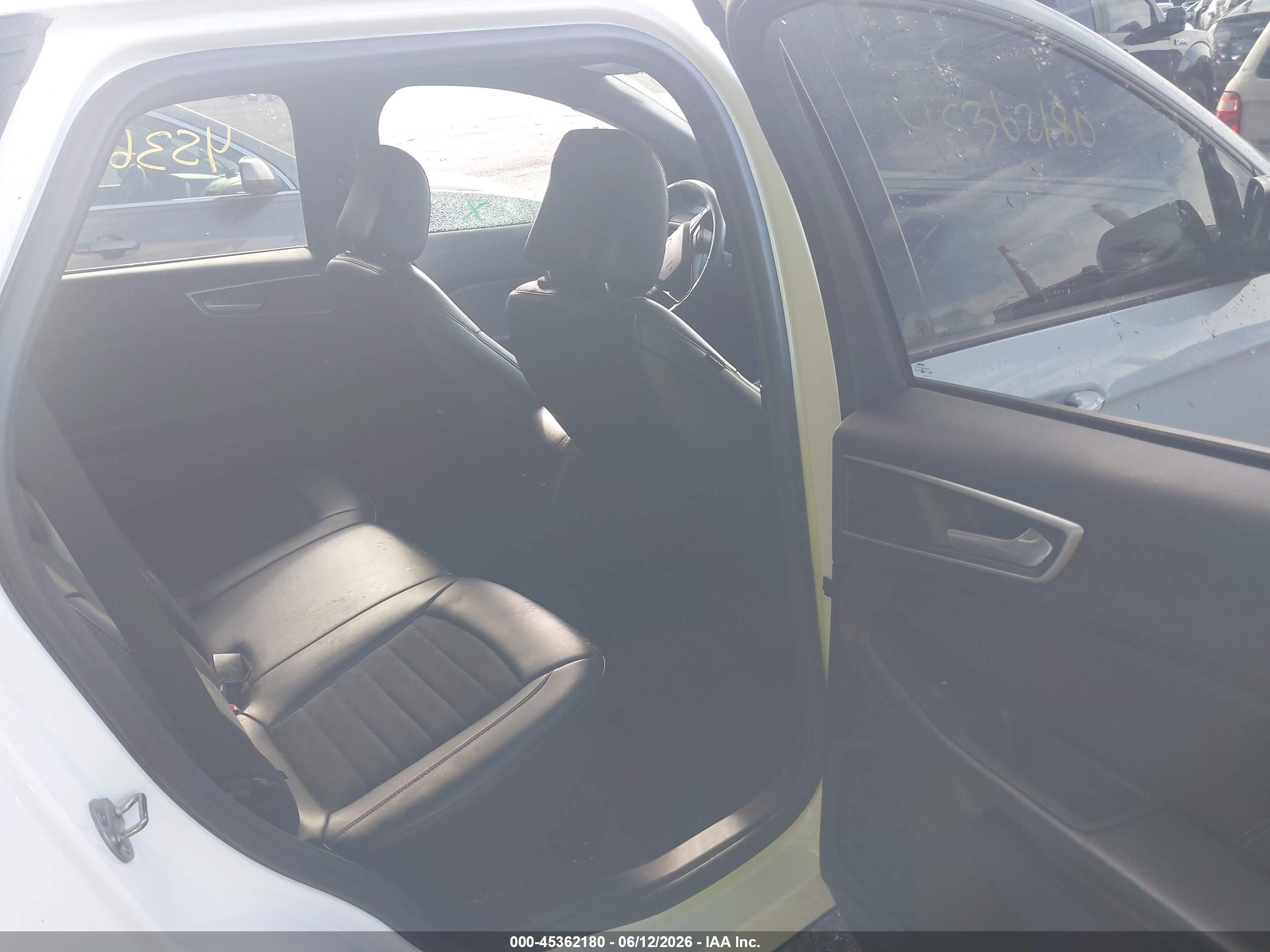 FORD EDGE image 8