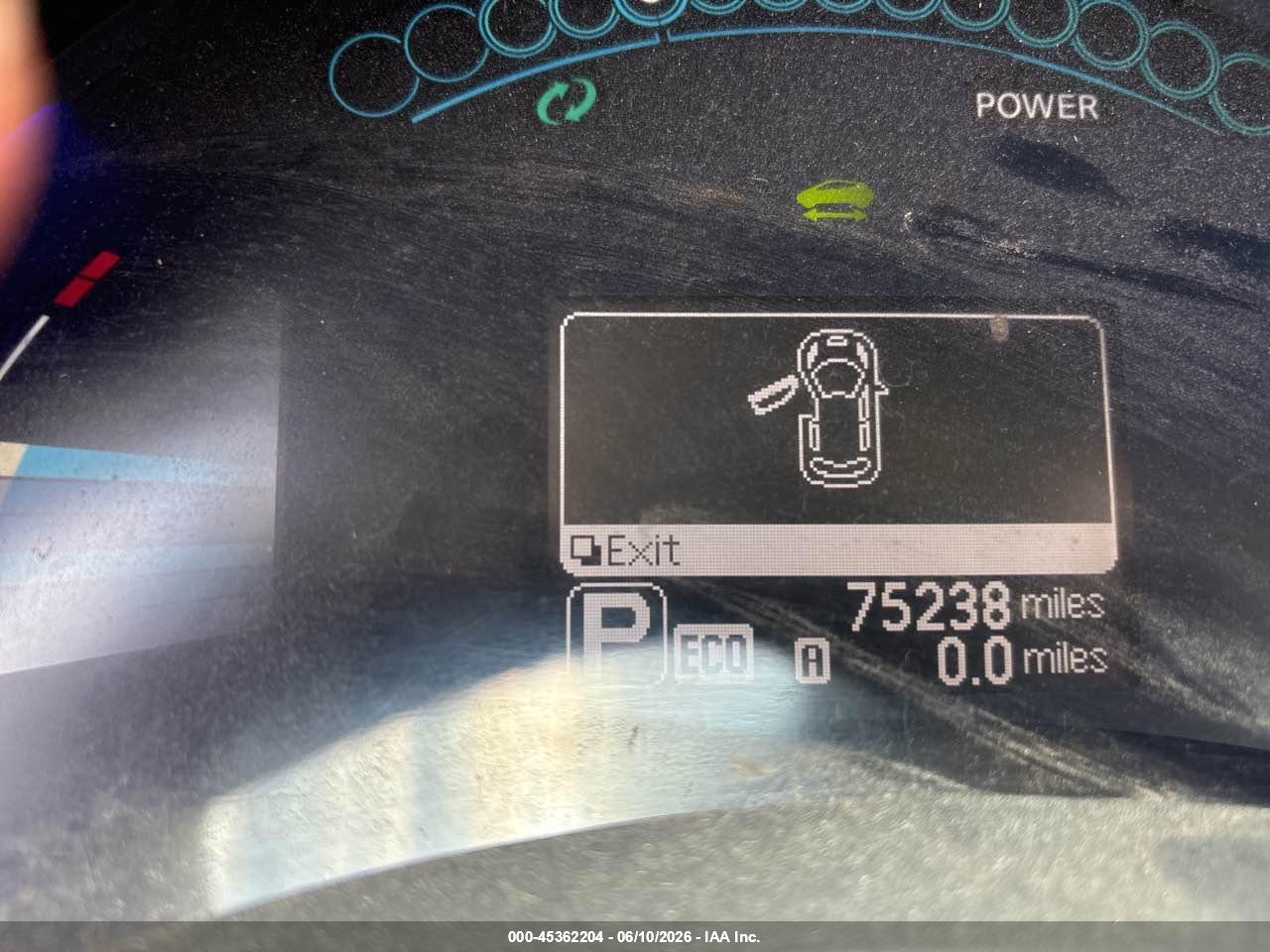 NISSAN LEAF image 7
