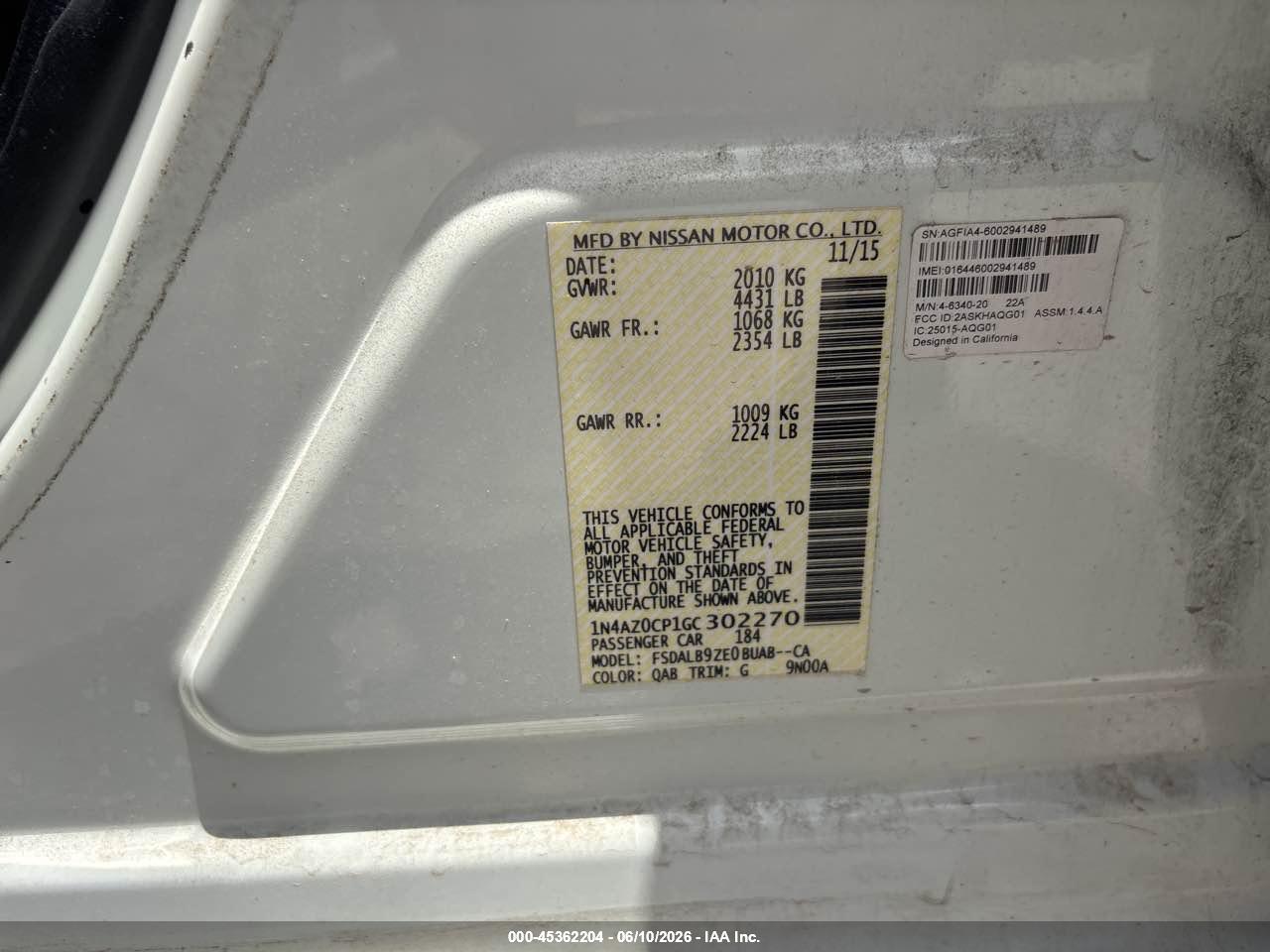NISSAN LEAF image 9