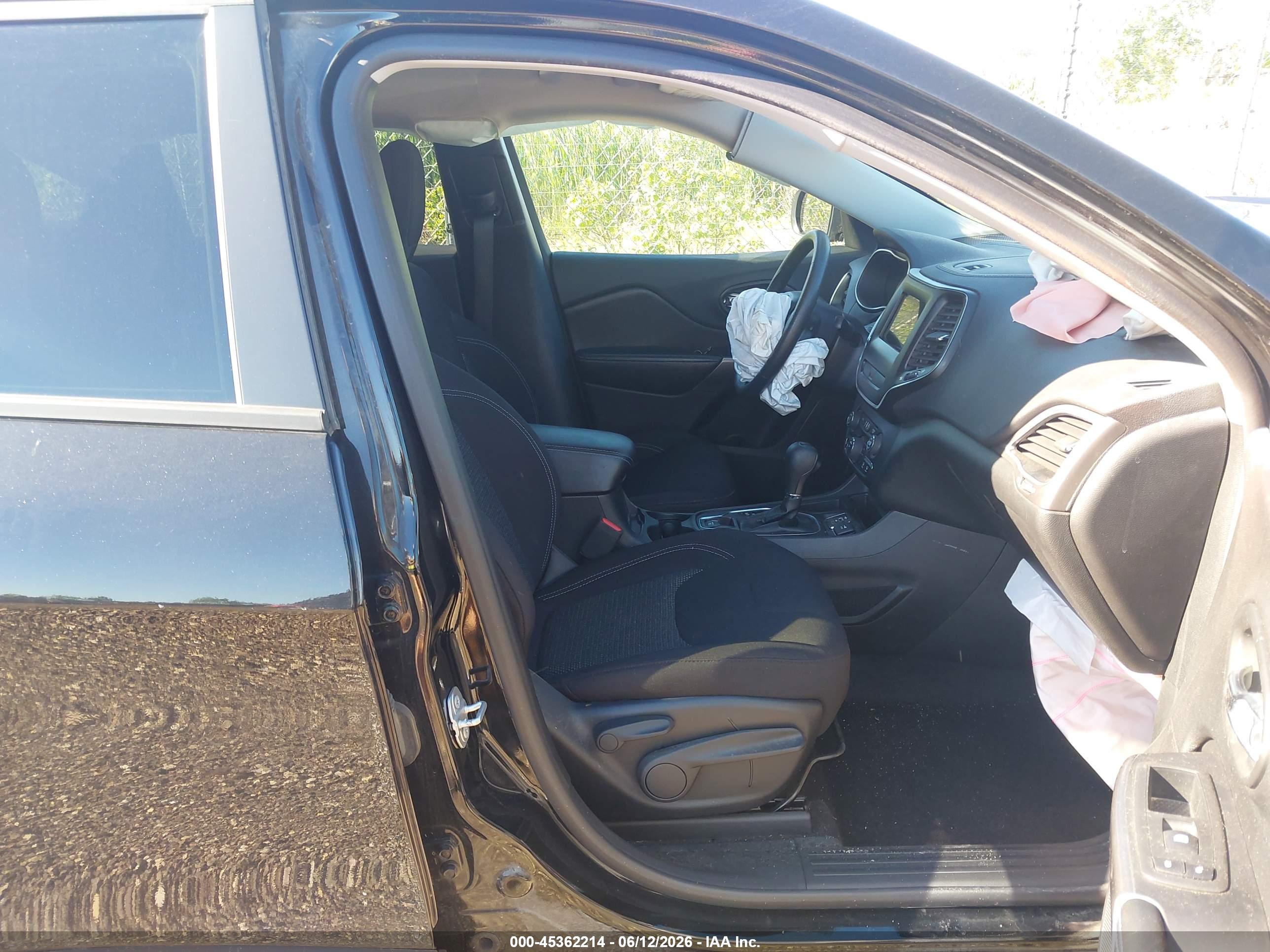 JEEP CHEROKEE image 5