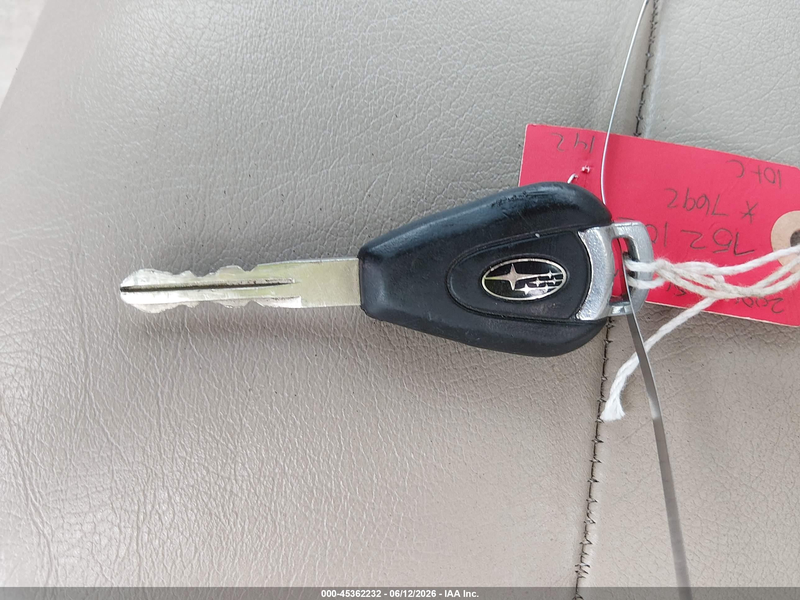 SUBARU OUTBACK image 11