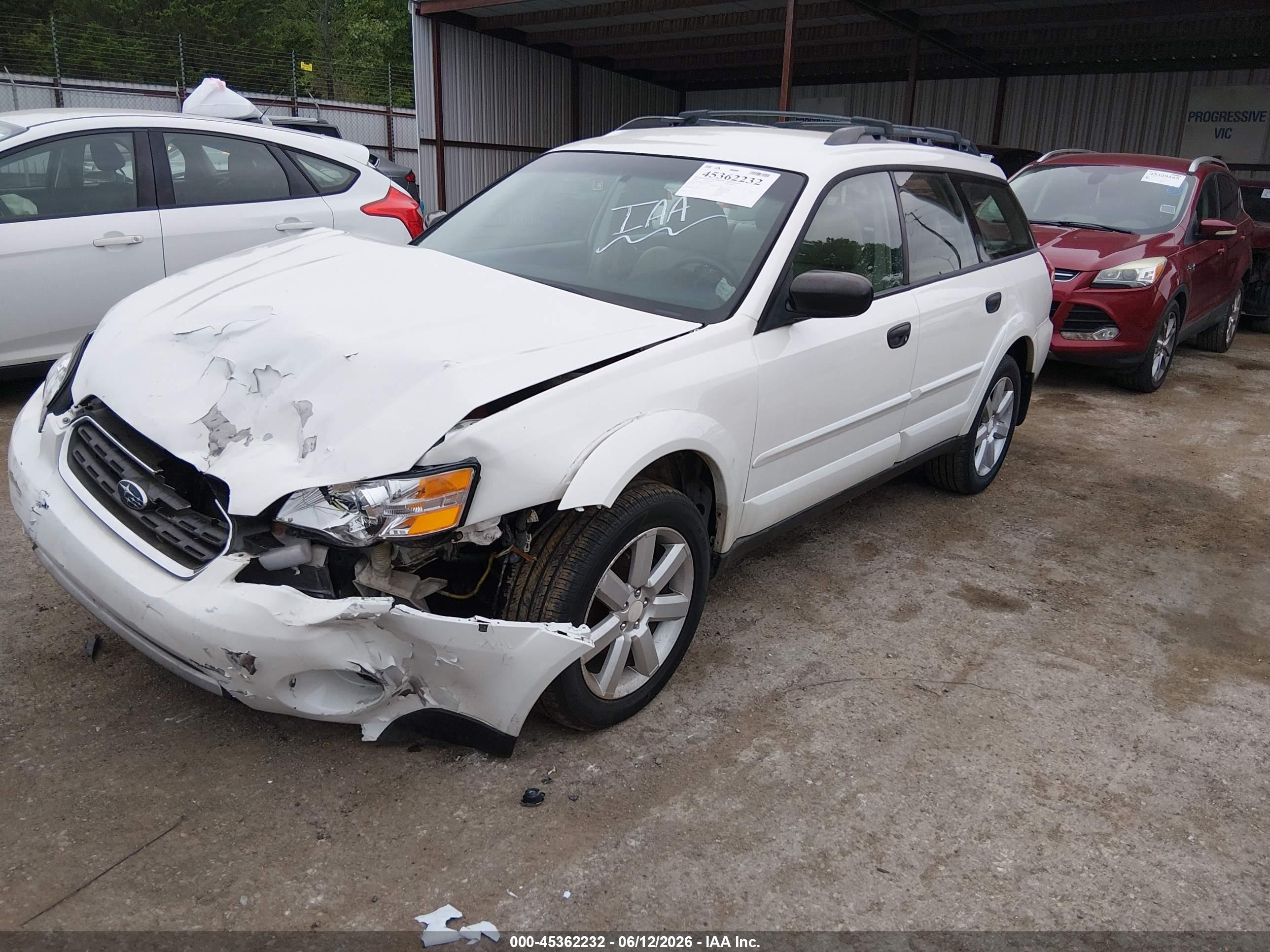 SUBARU OUTBACK image 2
