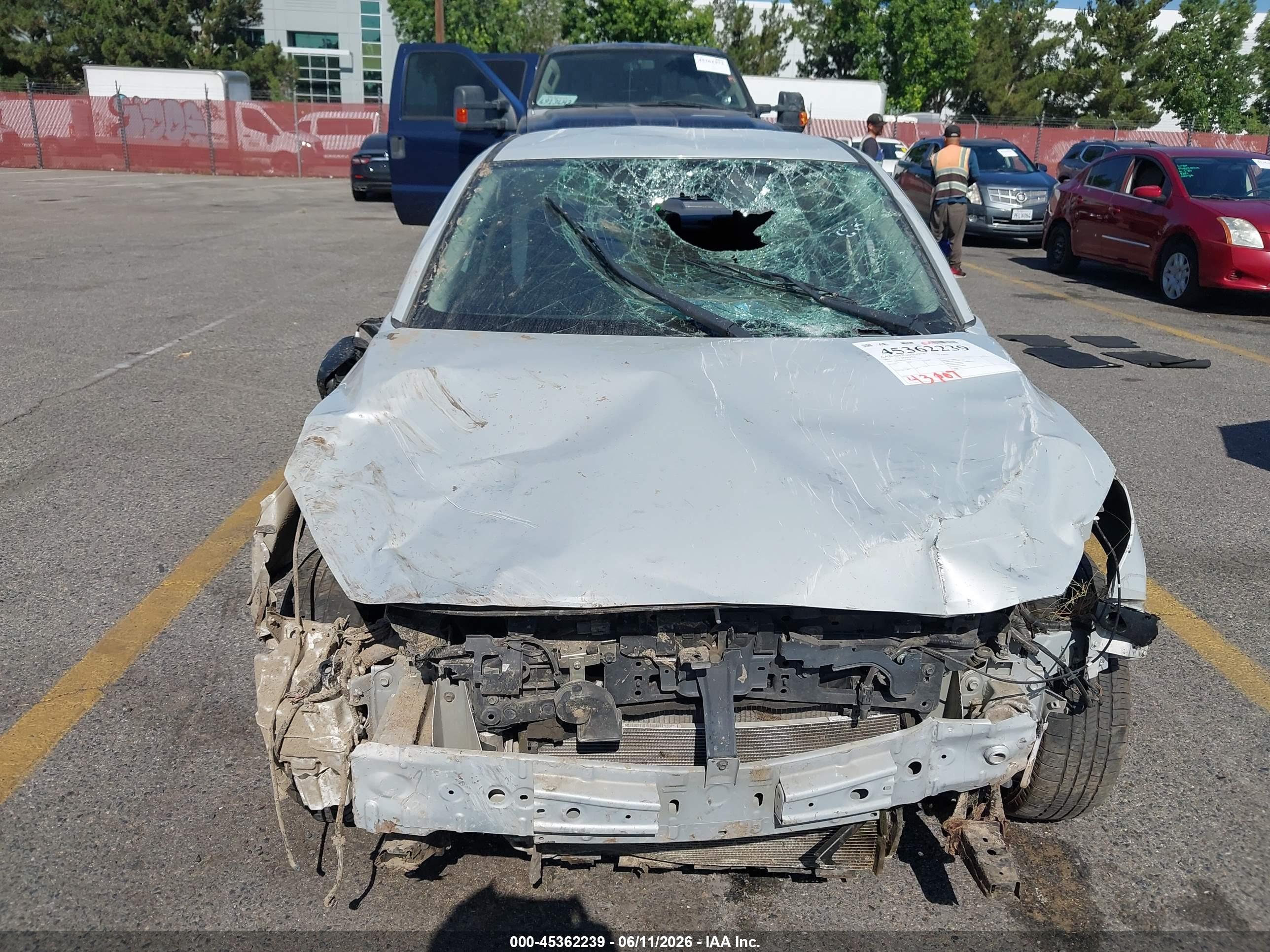 TOYOTA YARIS image 6