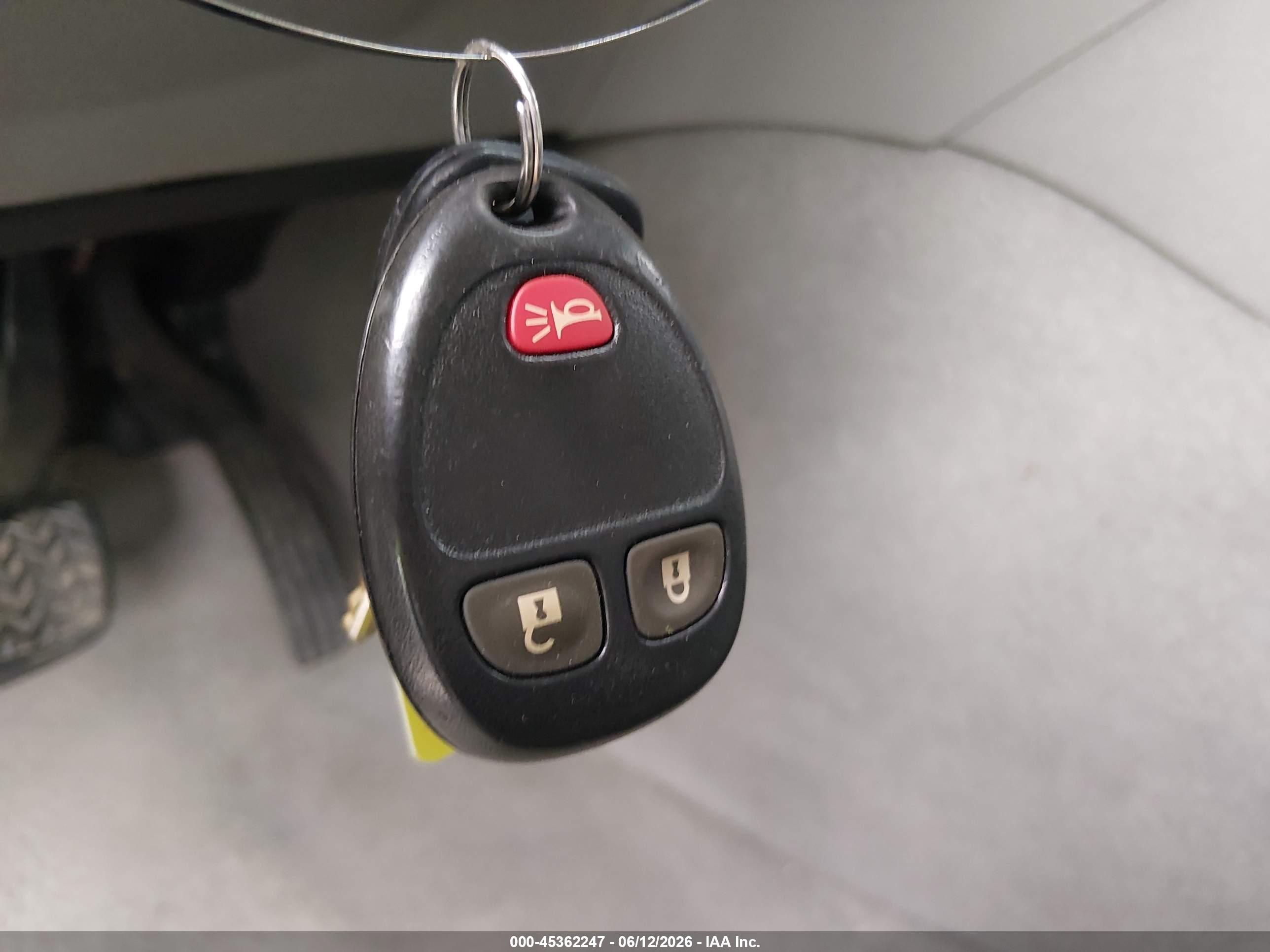 CHEVROLET TRAVERSE image 11