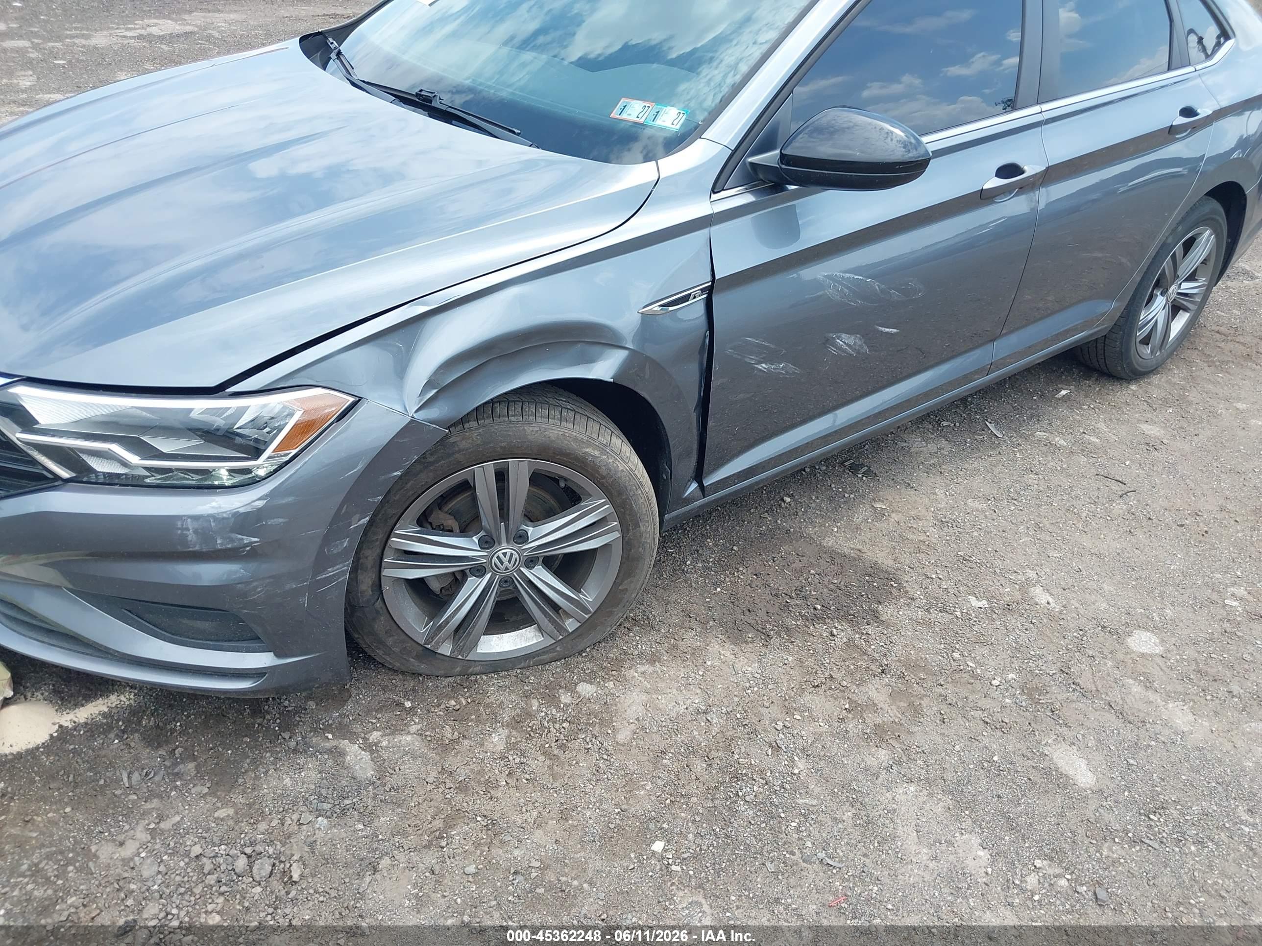 VOLKSWAGEN JETTA image 6