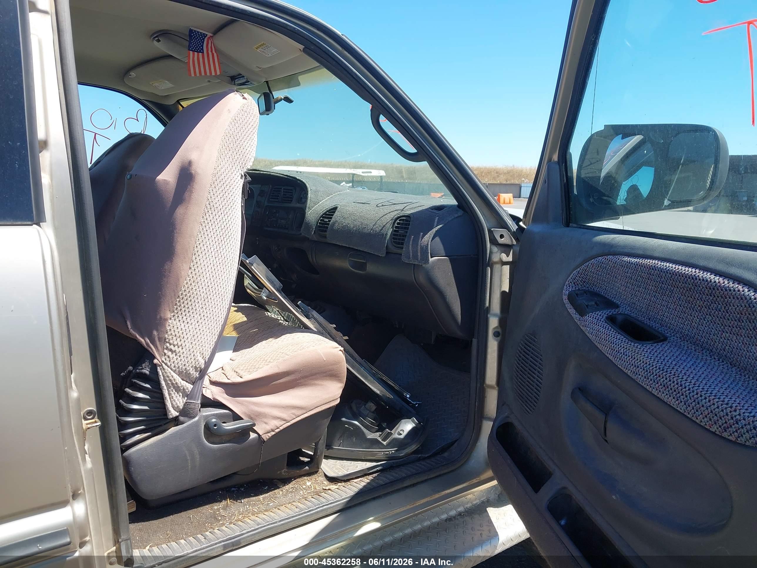 DODGE RAM image 5