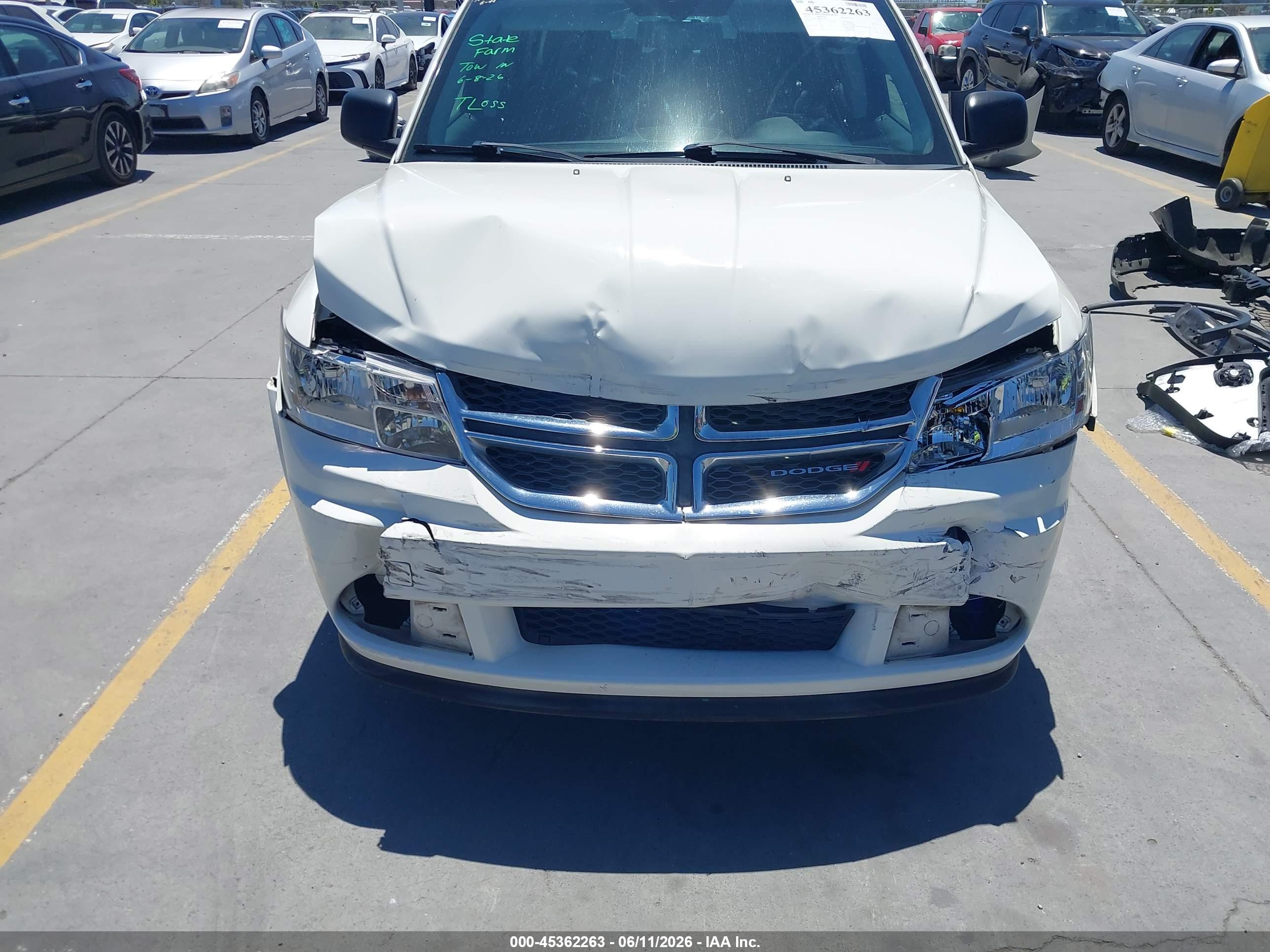 DODGE JOURNEY image 6