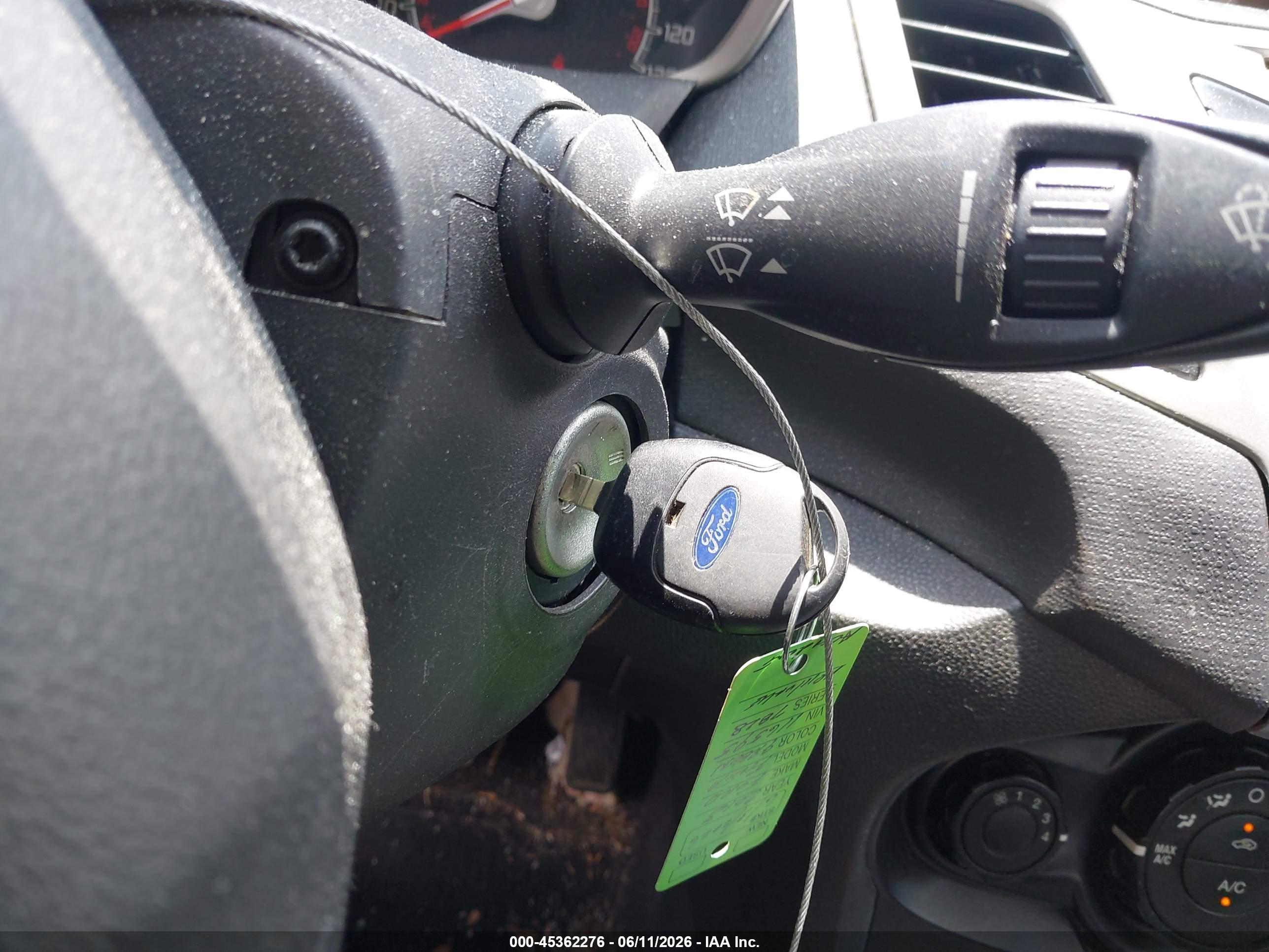 FORD FIESTA image 11