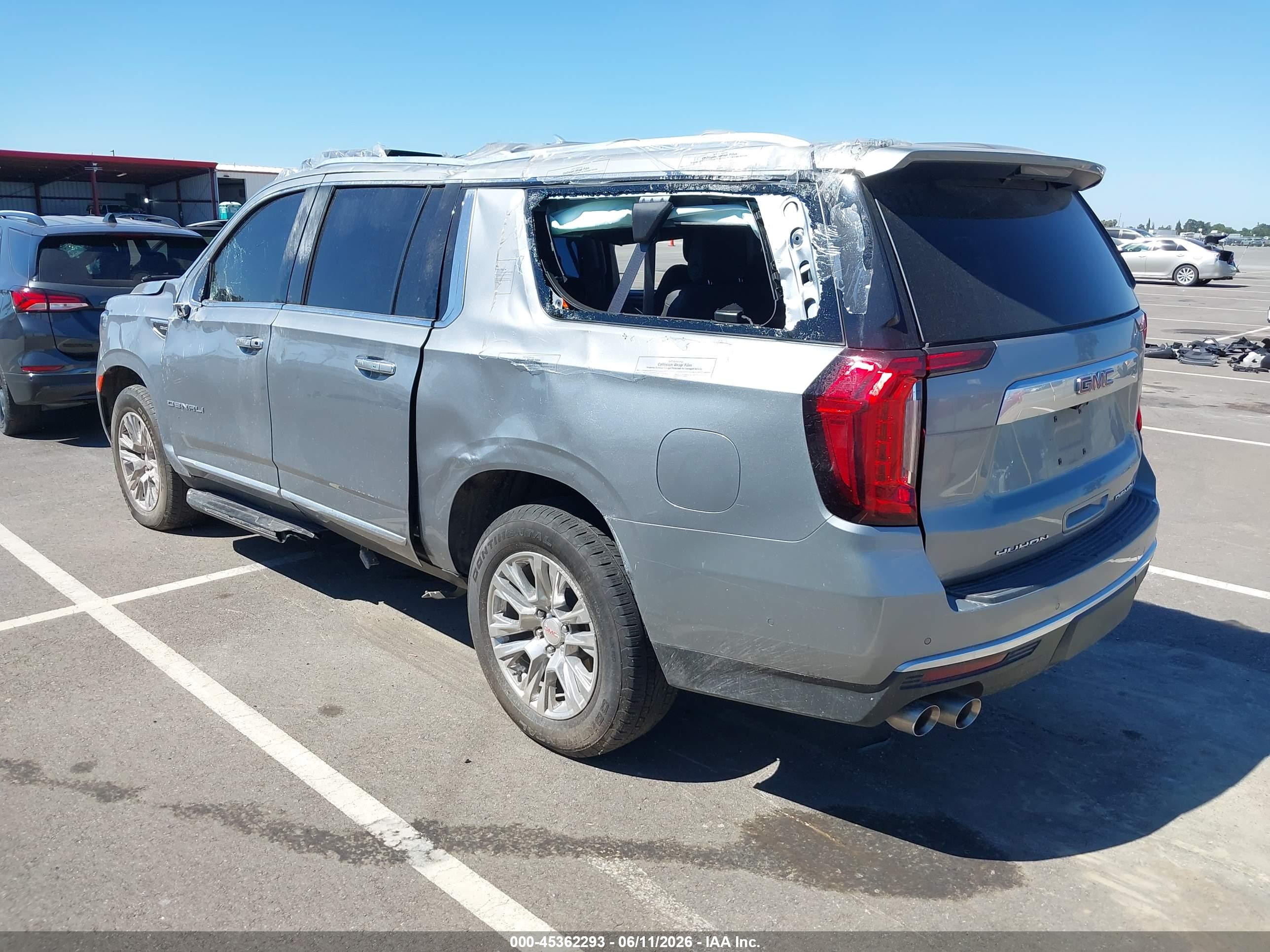 GMC YUKON image 3