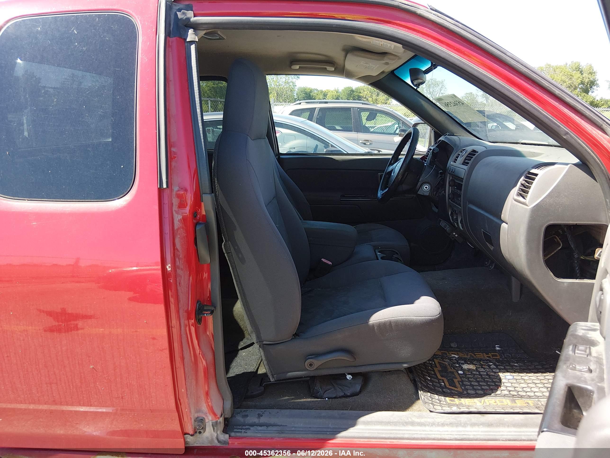CHEVROLET COLORADO image 5