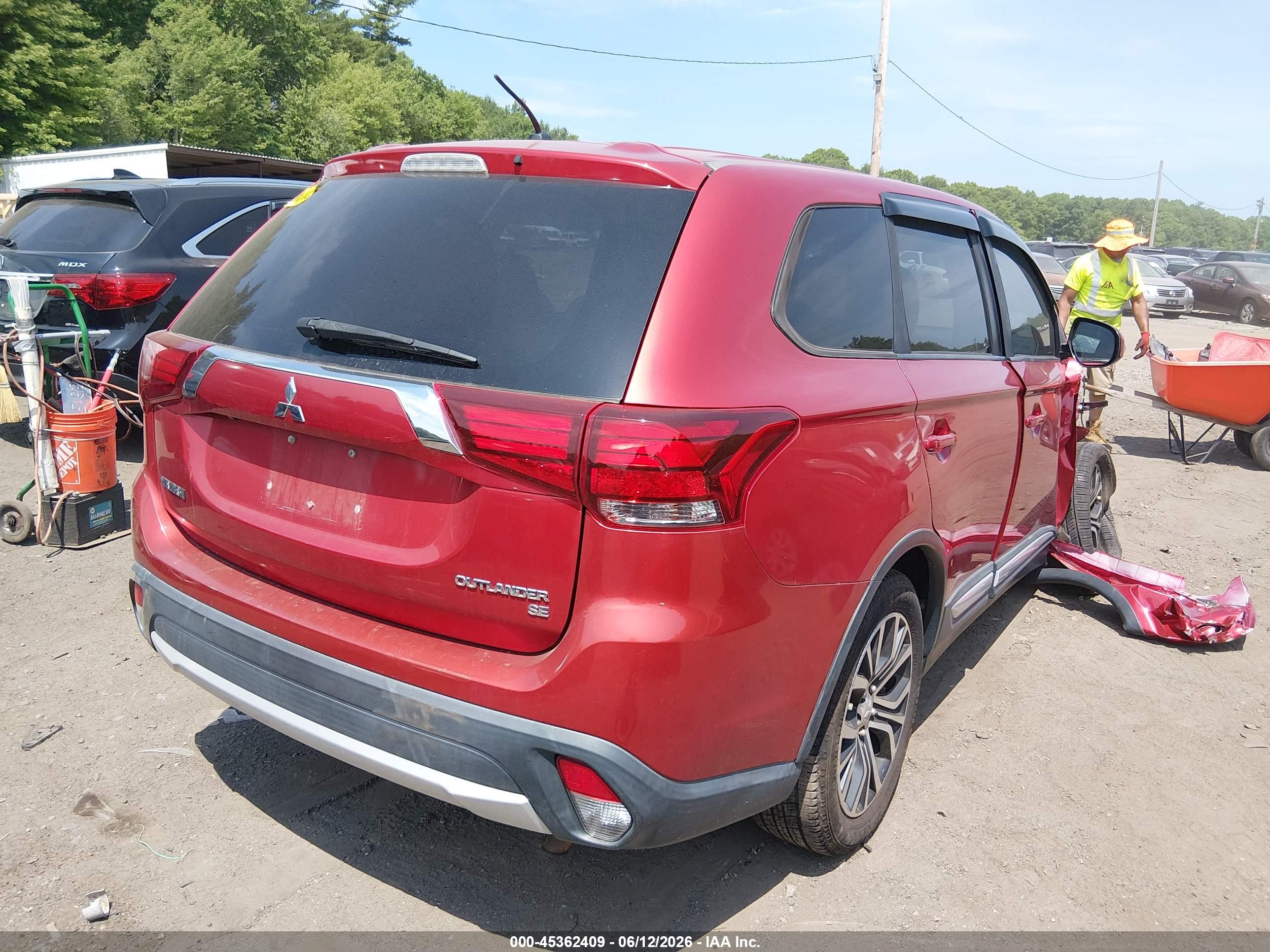 MITSUBISHI OUTLANDER image 4